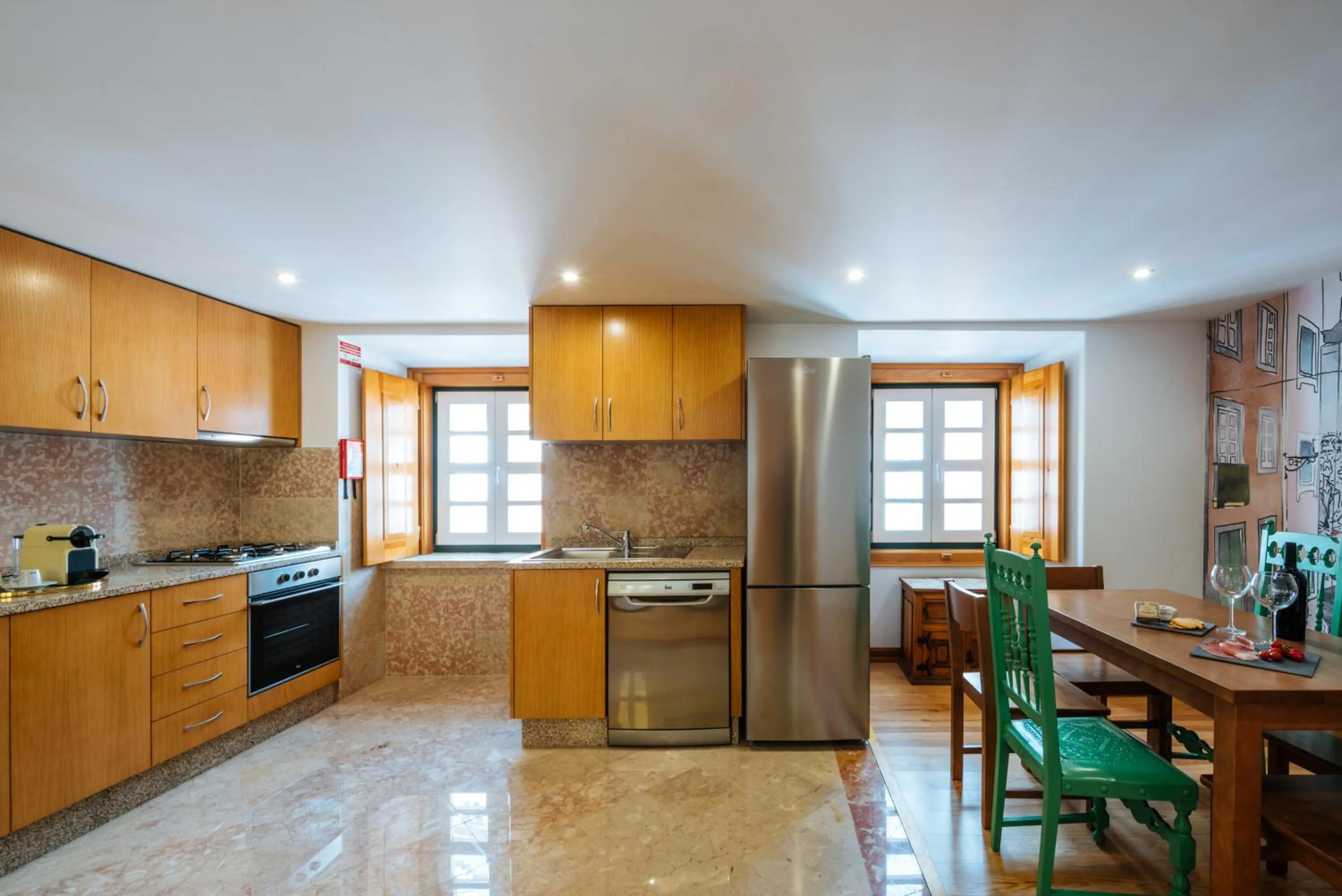 Communal kitchen in Varandas de Lisboa - Tejo River Apartments & Rooms