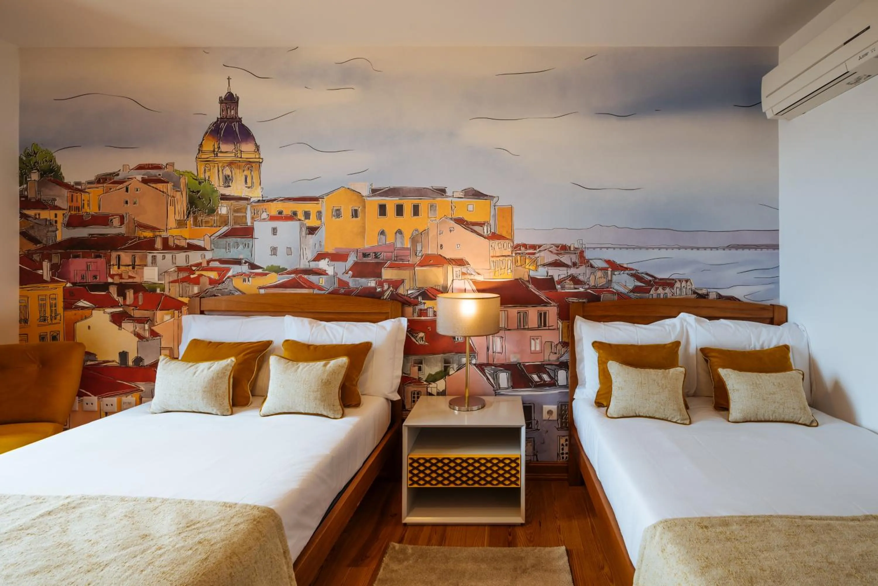 Bedroom, Bed in Varandas de Lisboa - Tejo River Apartments & Rooms