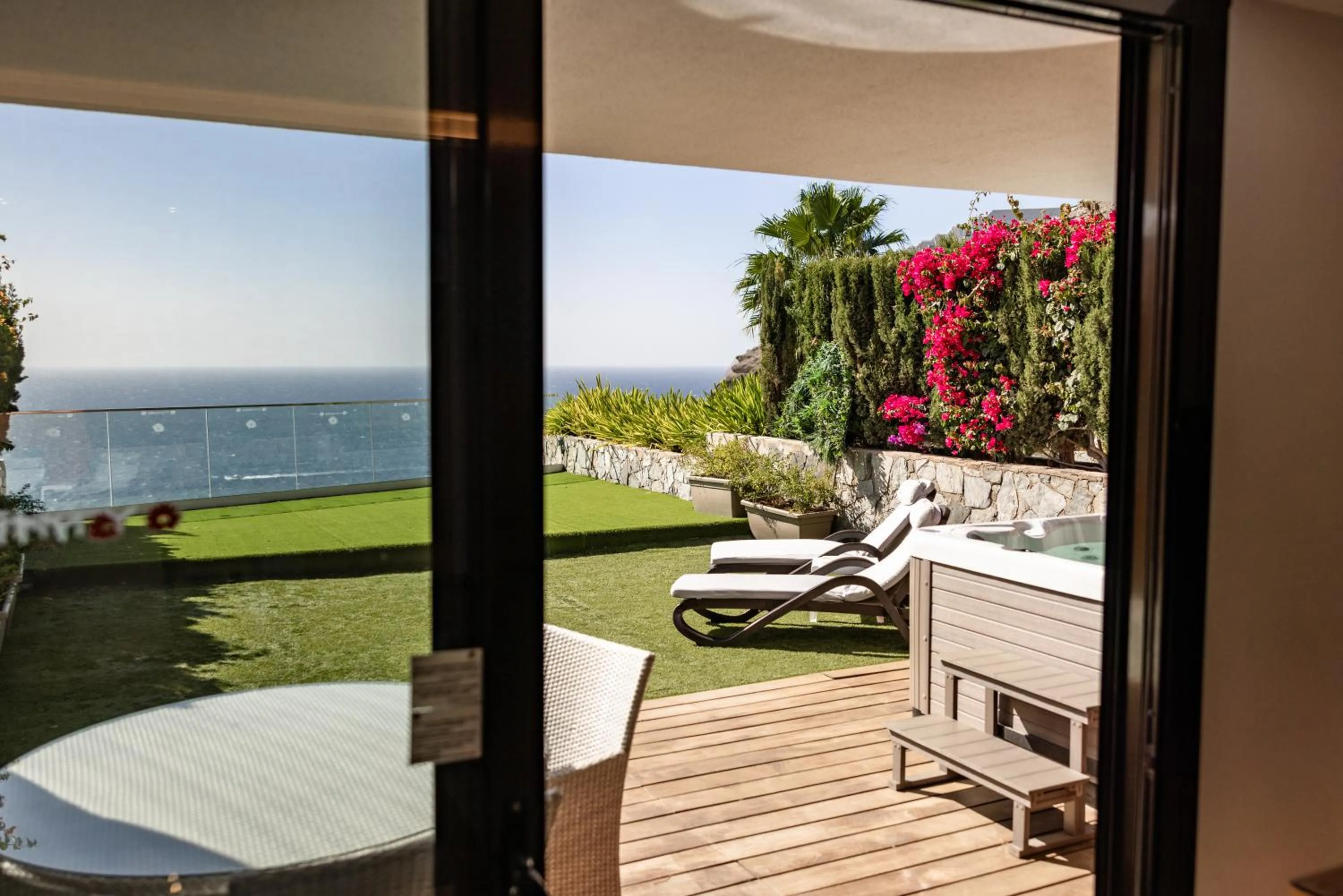 Natural landscape in Serenity Amadores