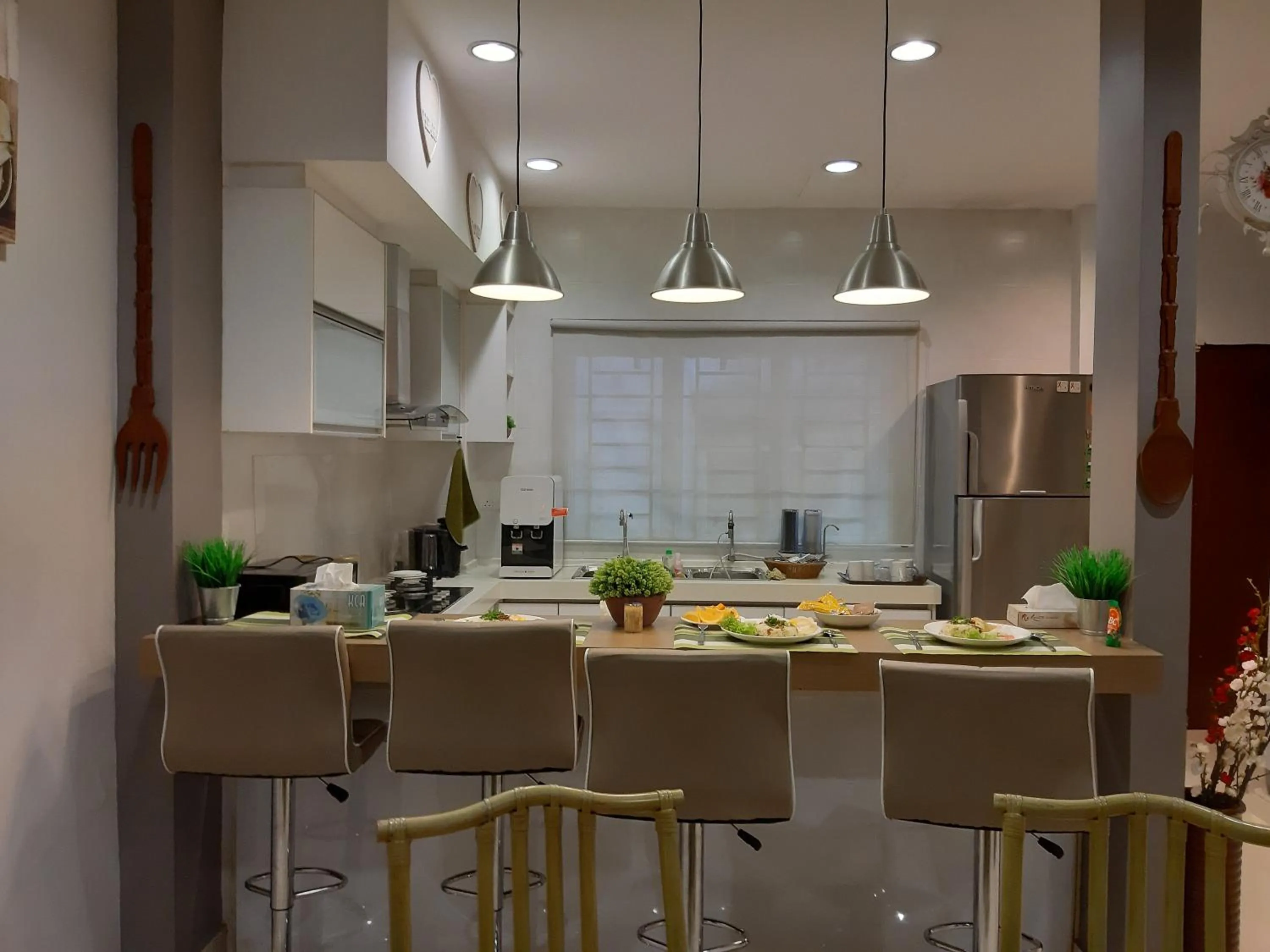 Dining area in Walasa Kuala Lumpur Homes by MSH