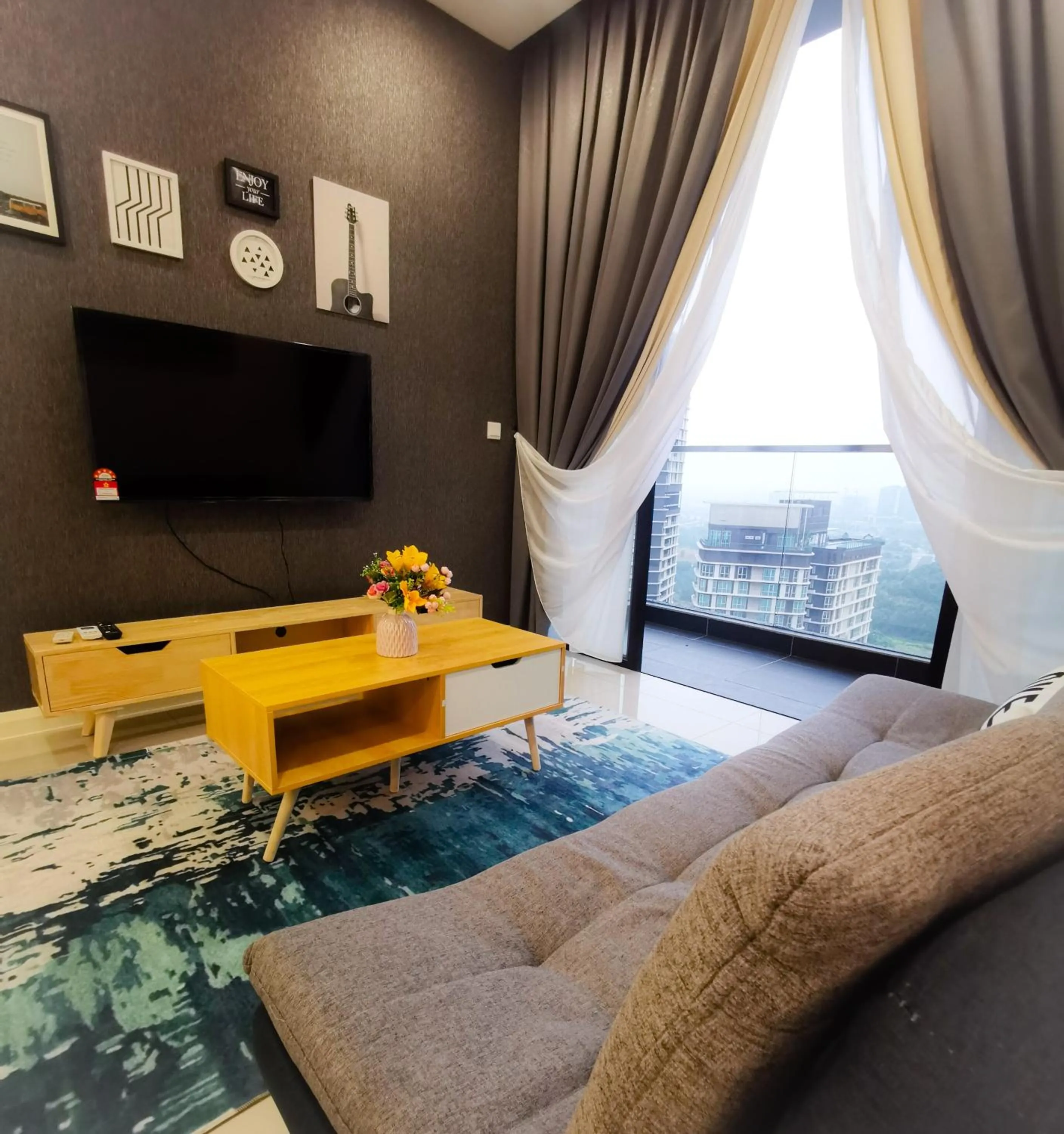 Living room in Legoland D'PRISTINE Apartment By TGP