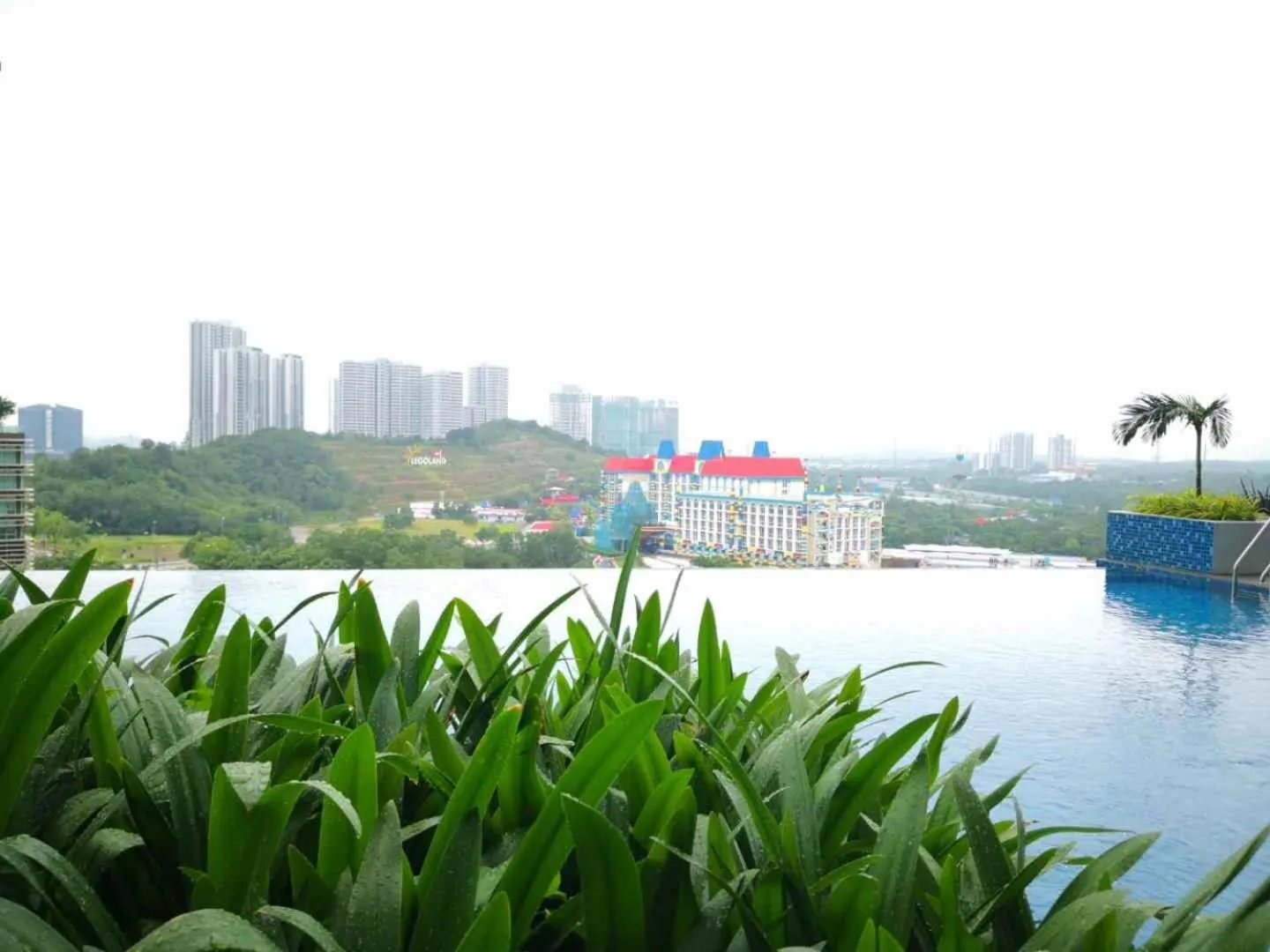 Property building in Legoland D'PRISTINE Apartment By TGP