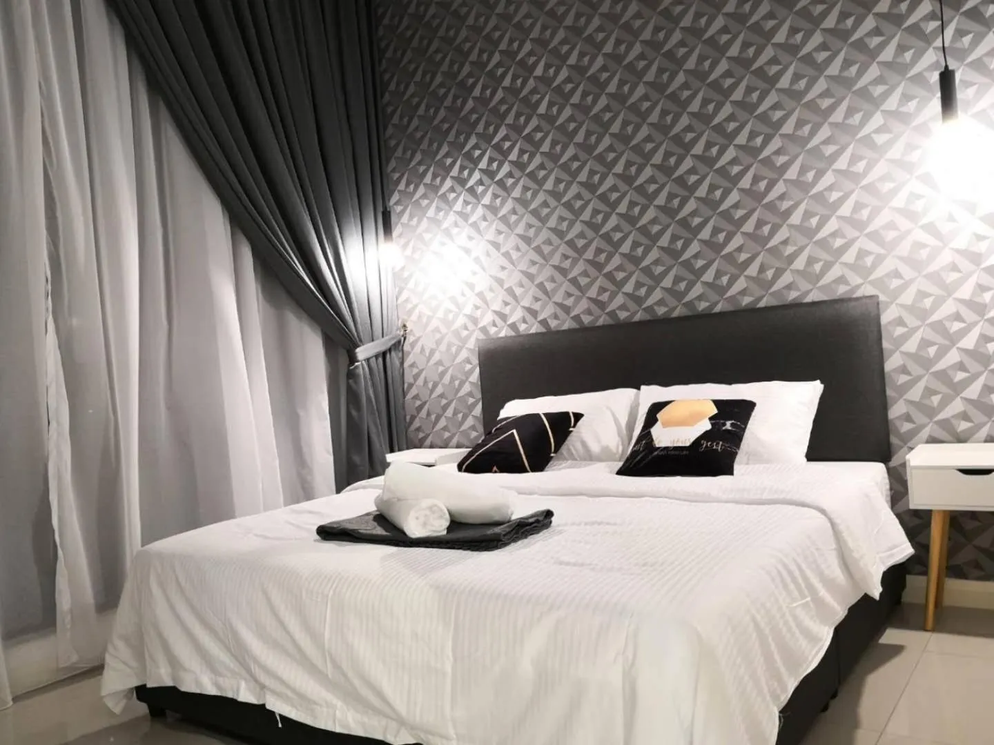 Bedroom, Bed in Legoland D'PRISTINE Apartment By TGP