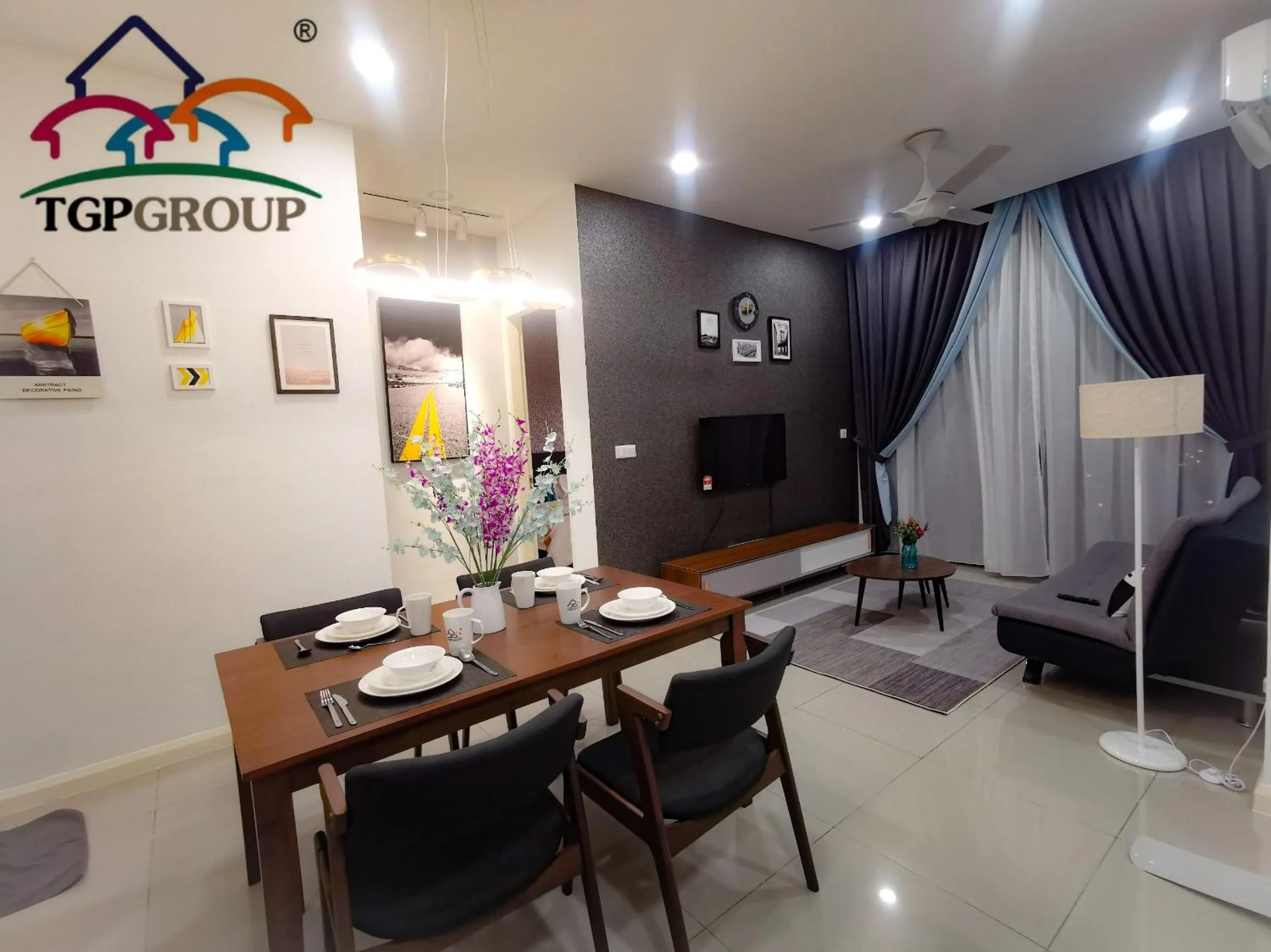 Dining area in Legoland D'PRISTINE Apartment By TGP