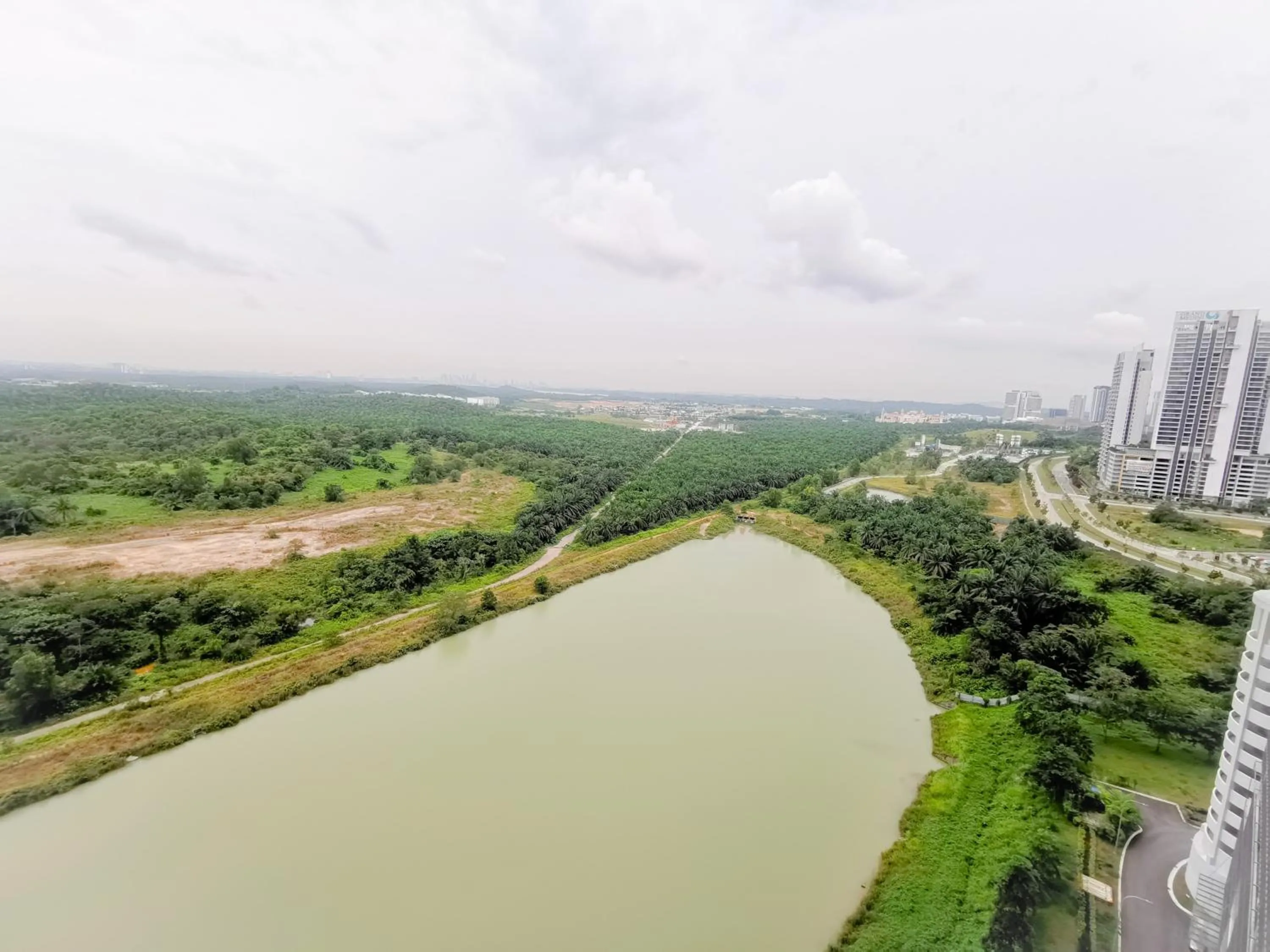 Lake view in Legoland D'PRISTINE Apartment By TGP