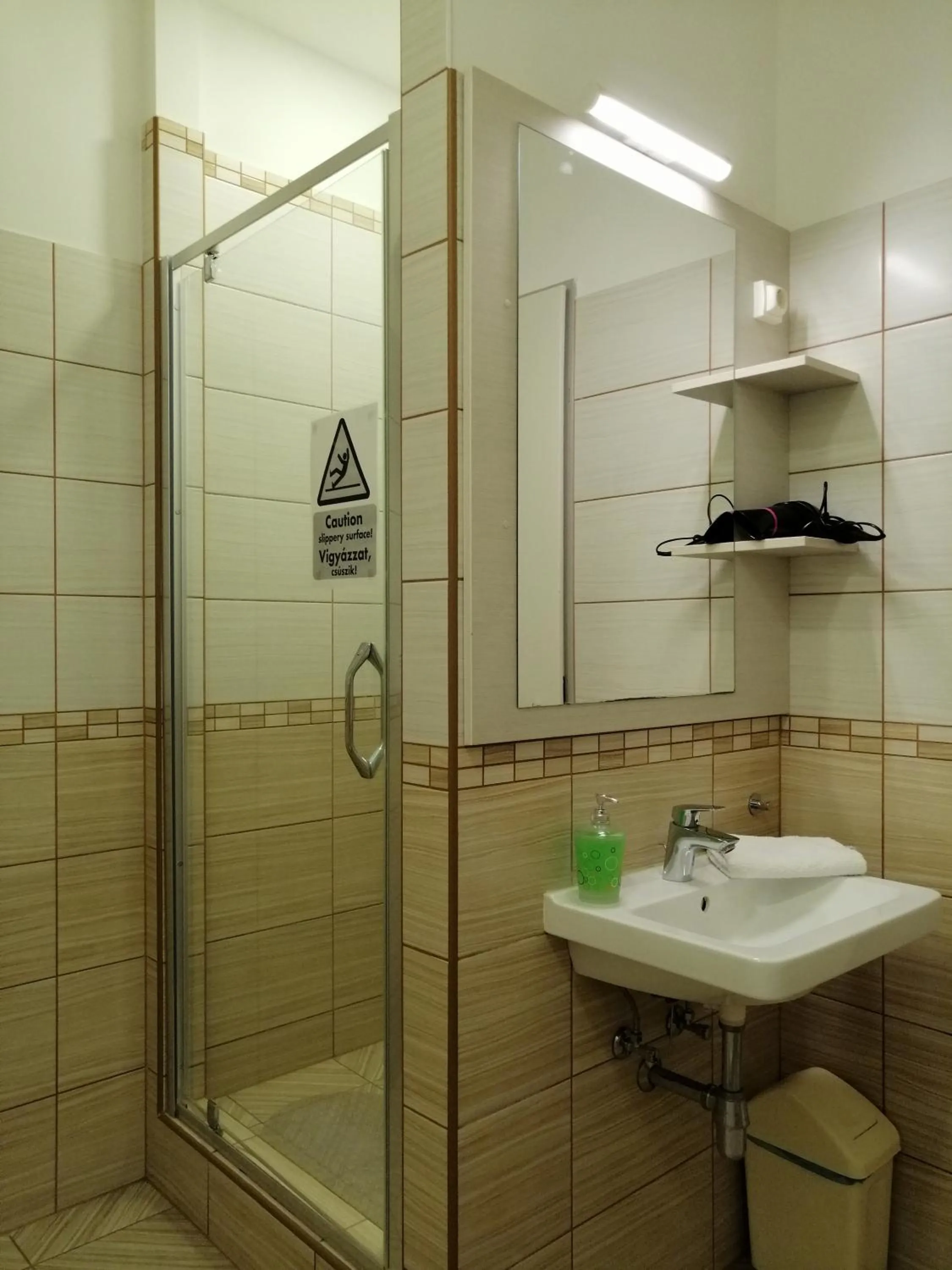 Zoom-Budapest Apartments