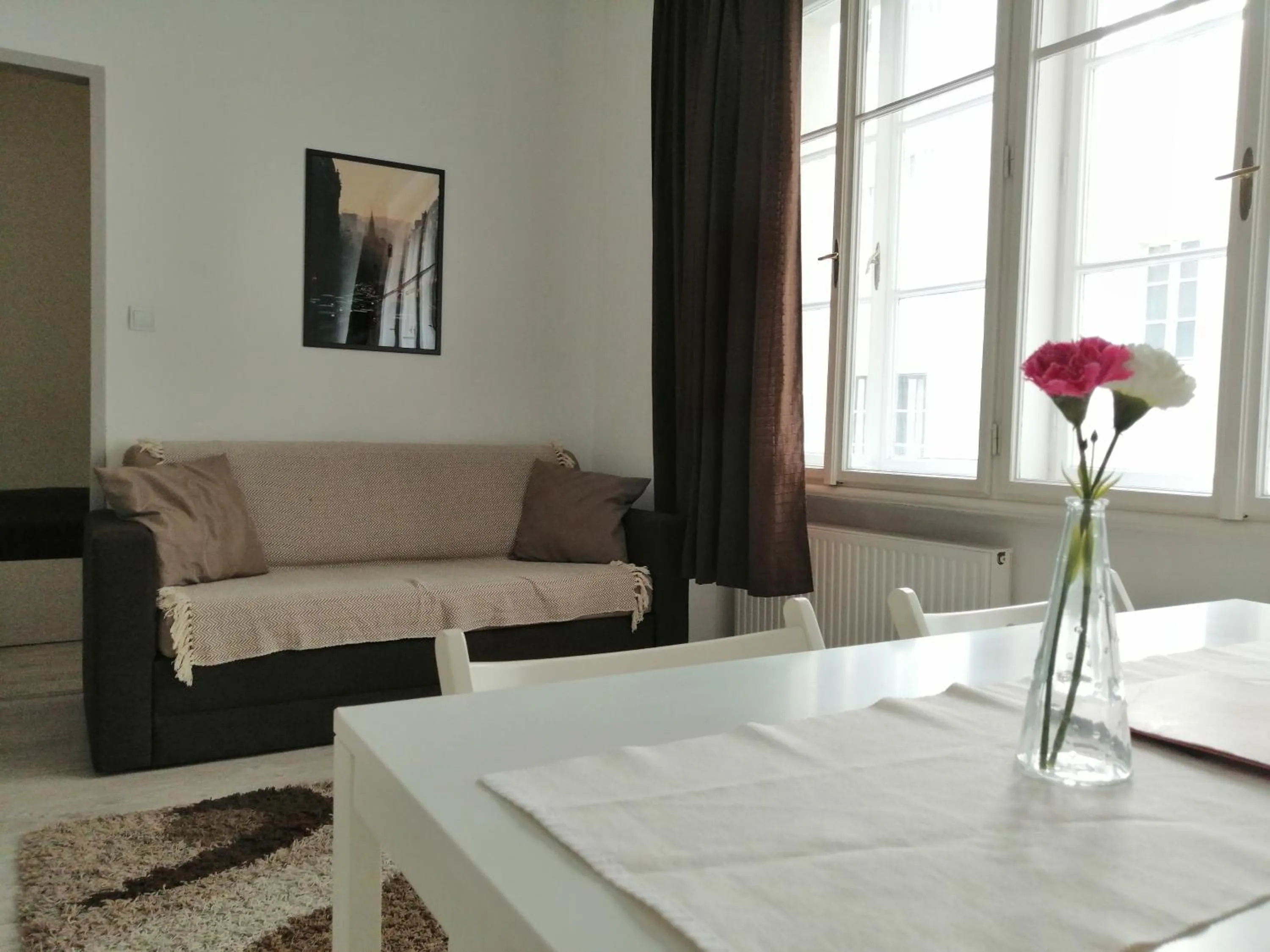 Zoom-Budapest Apartments