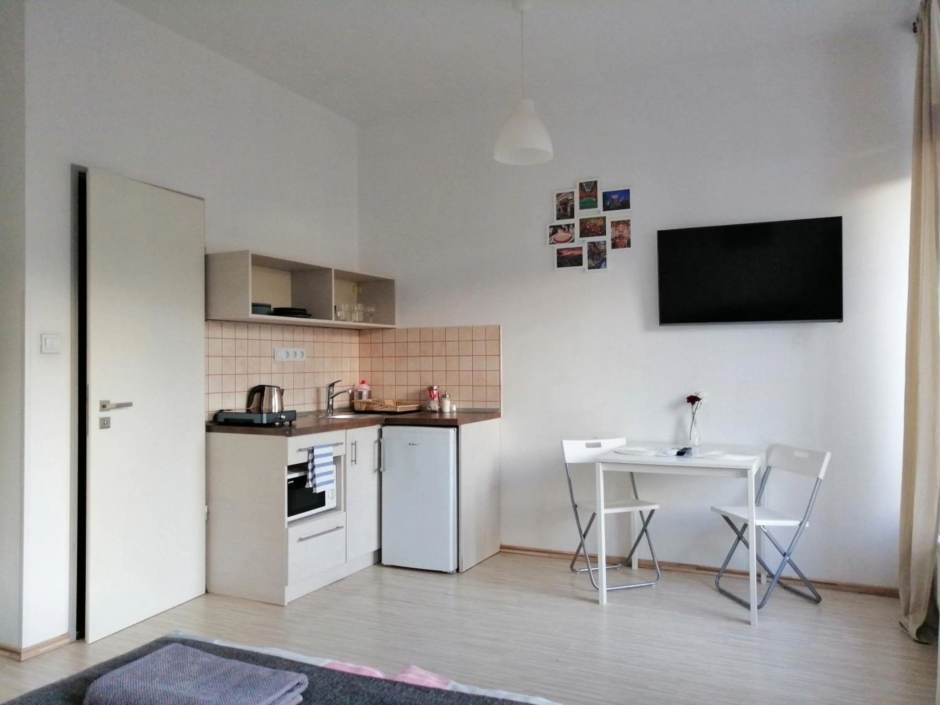 Zoom-Budapest Apartments