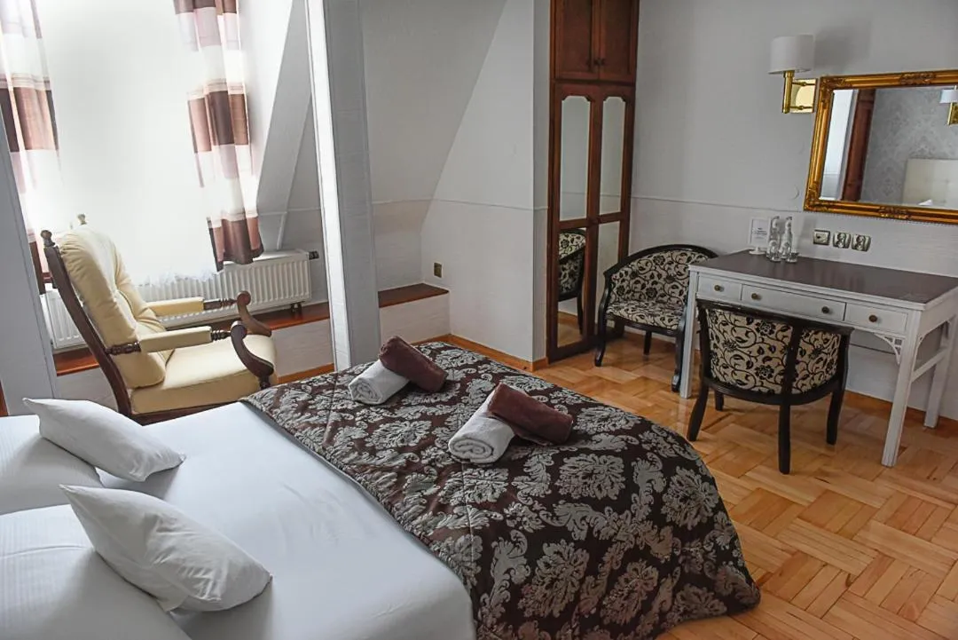 Seating area, Bed in Śnieżka