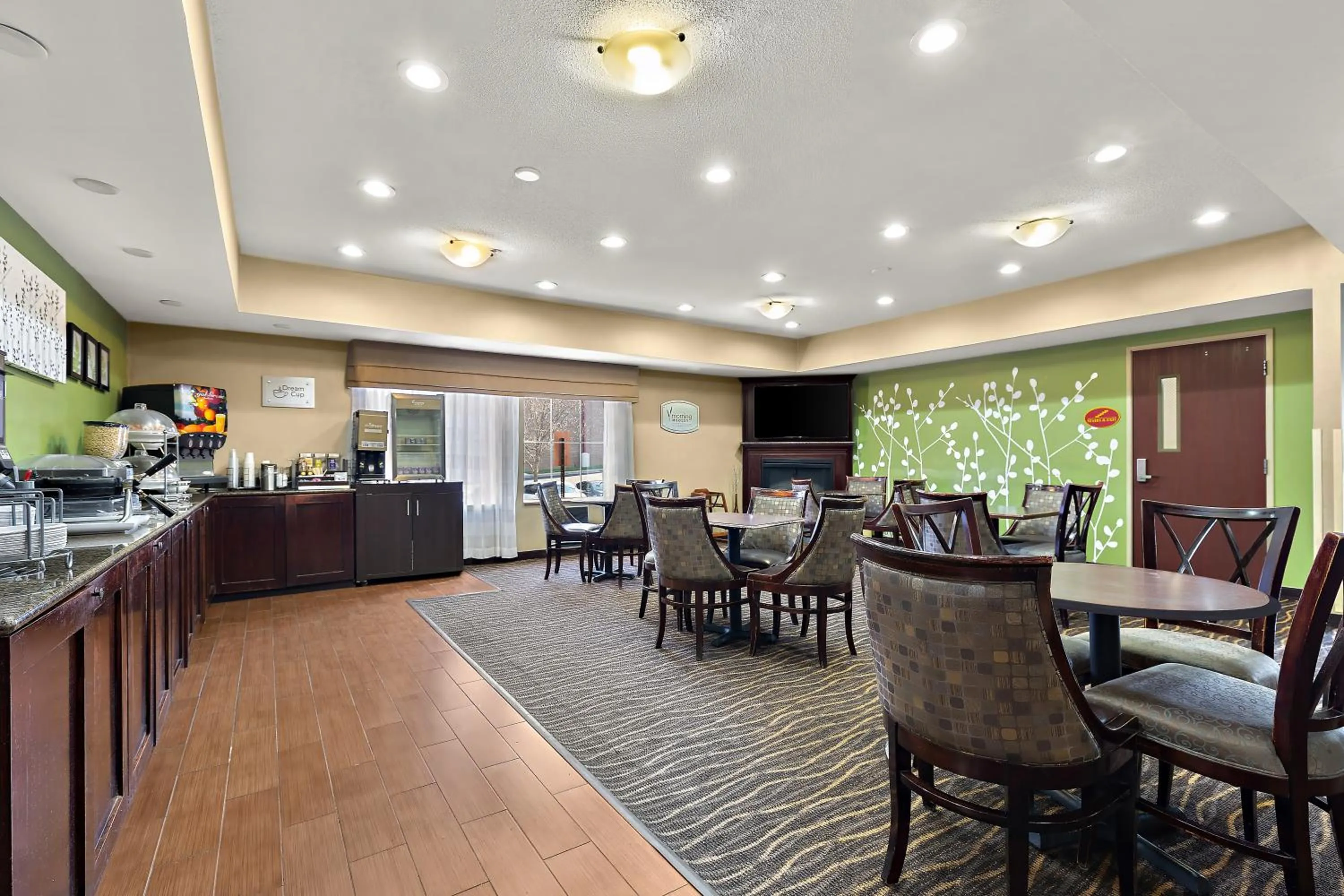 Breakfast in Sleep Inn & Suites near Joint Base Andrews-Washington Area