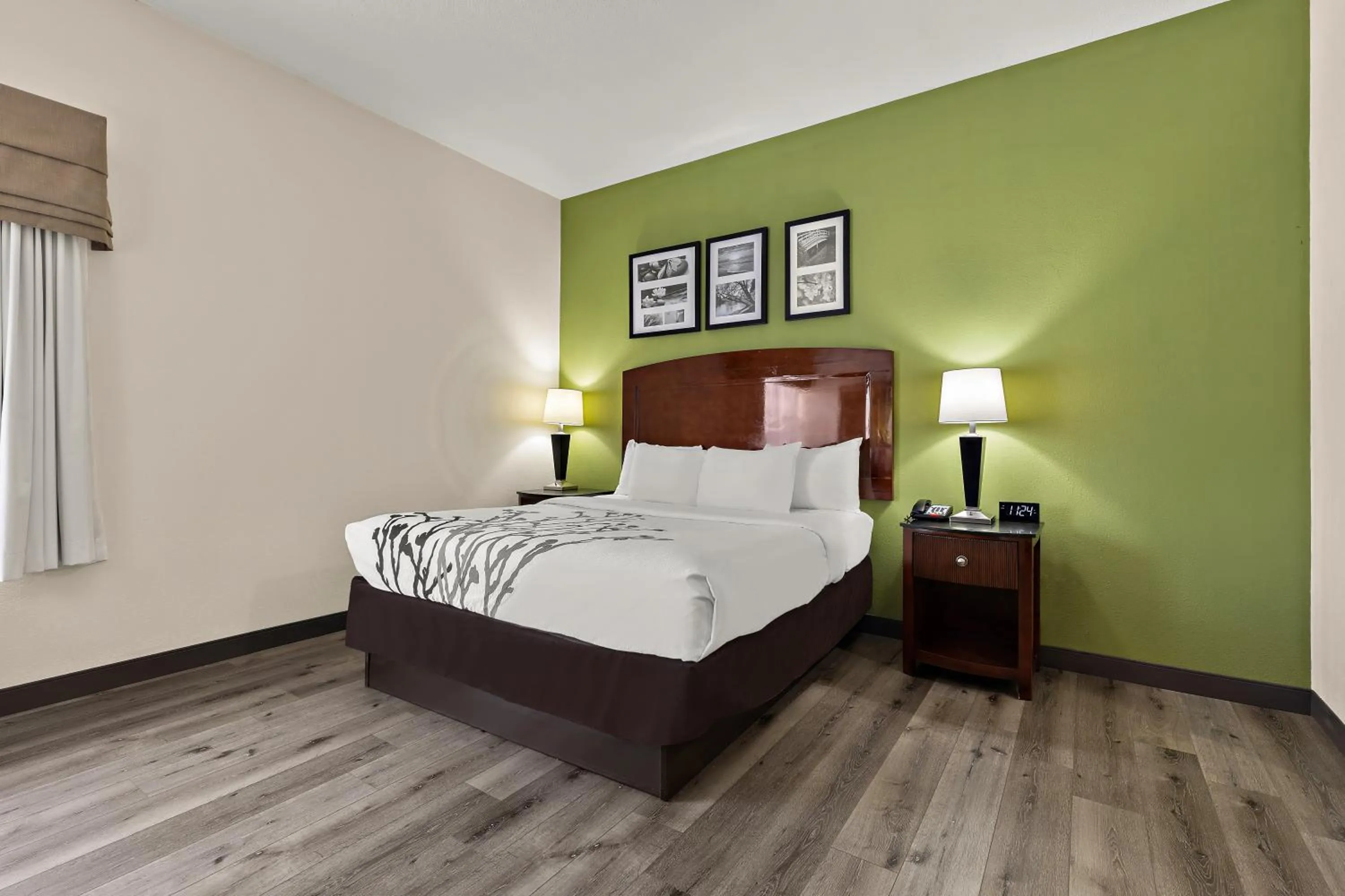 Bedroom, Bed in Sleep Inn & Suites near Joint Base Andrews-Washington Area