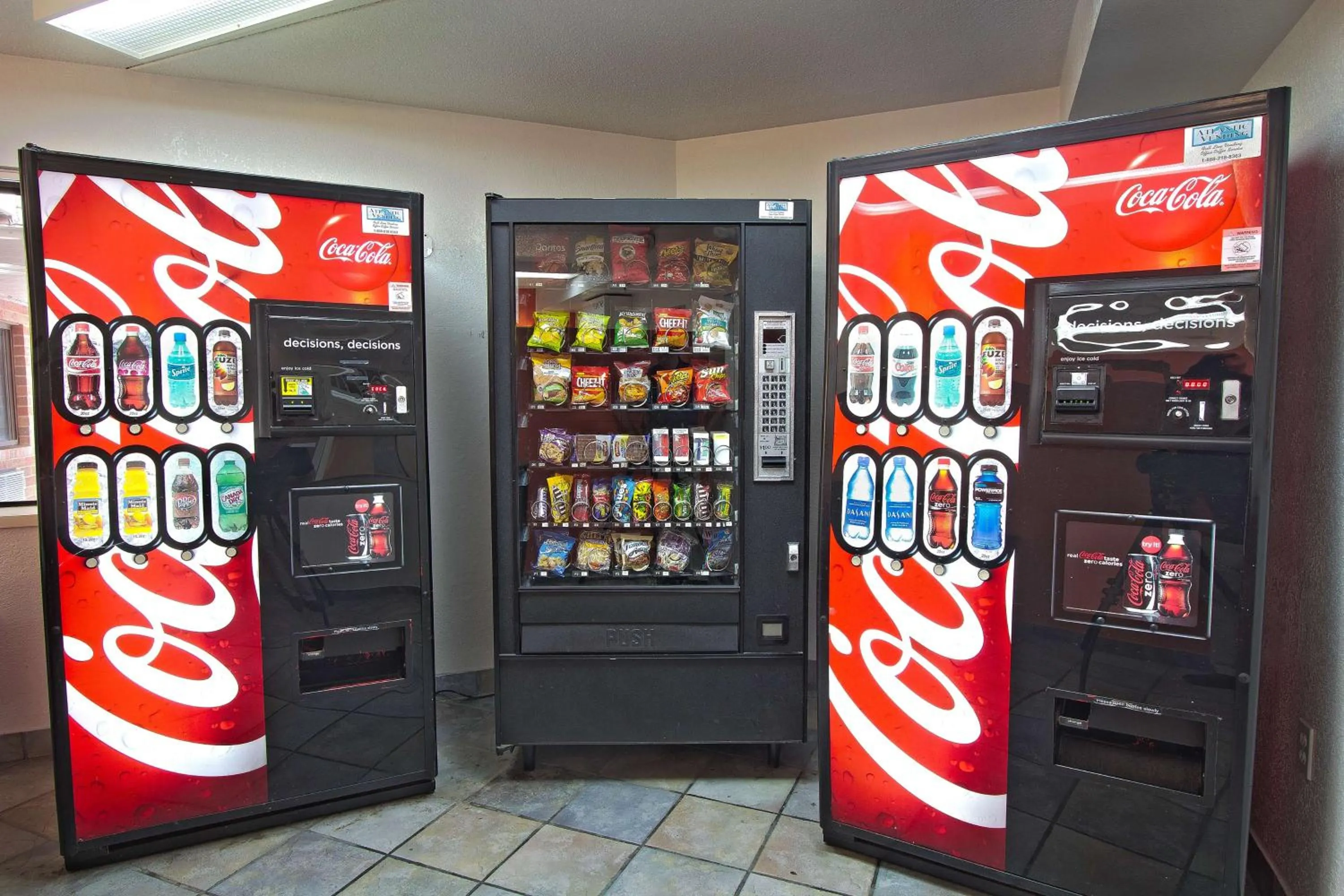 Property building in Motel 6-East Brunswick, NJ