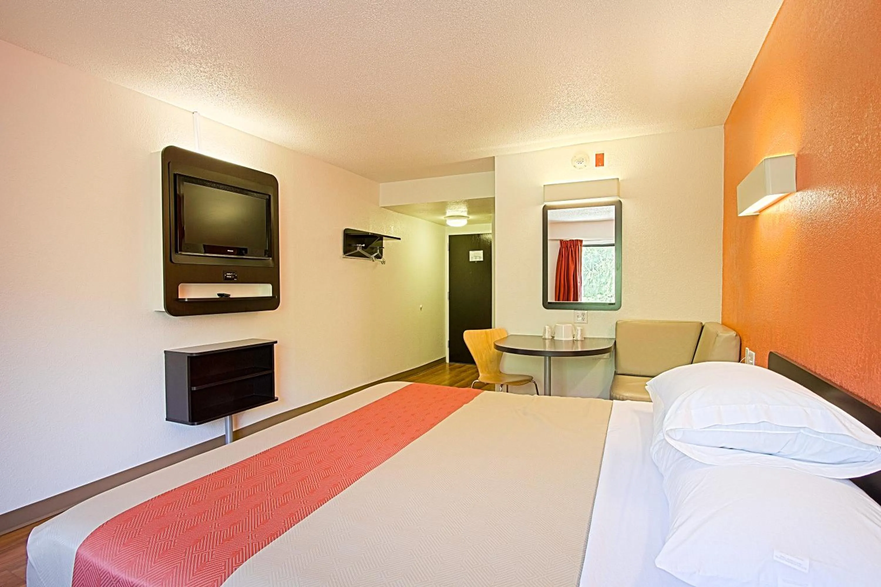 Bed in Motel 6-East Brunswick, NJ