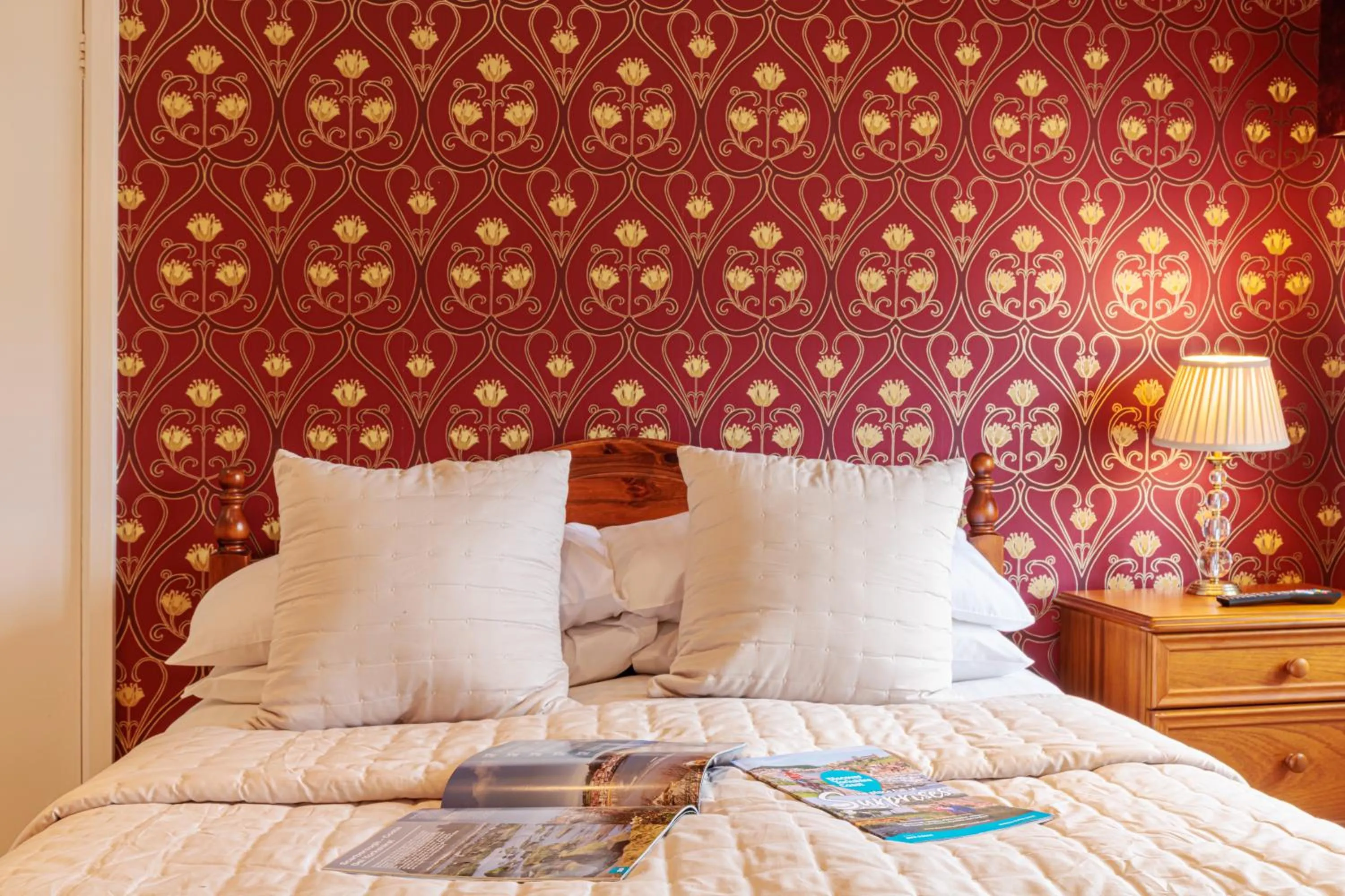 Property building, Bed in Blacksmiths Arms Inn