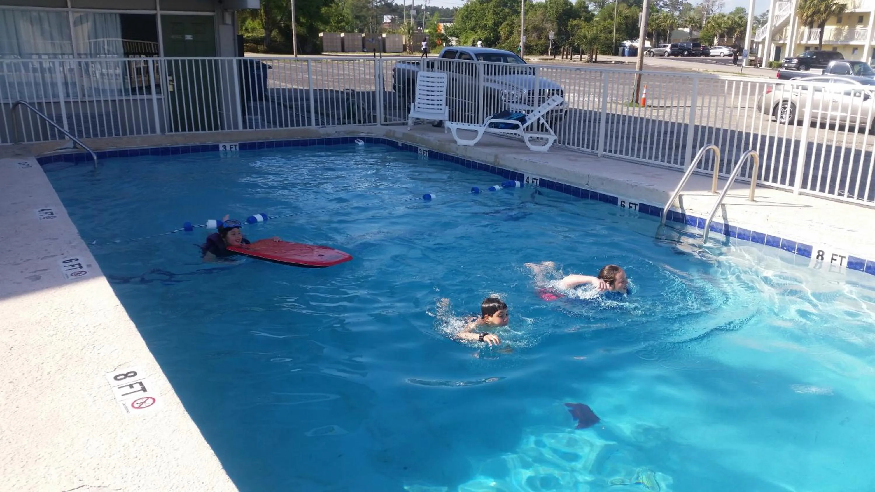 People in The Virginian Motel