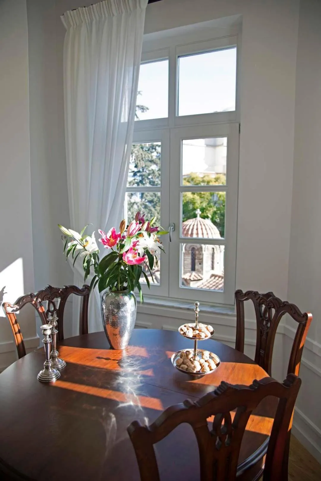 Dining area in Four Streets Athens - Luxury Suites Apartments in Athens