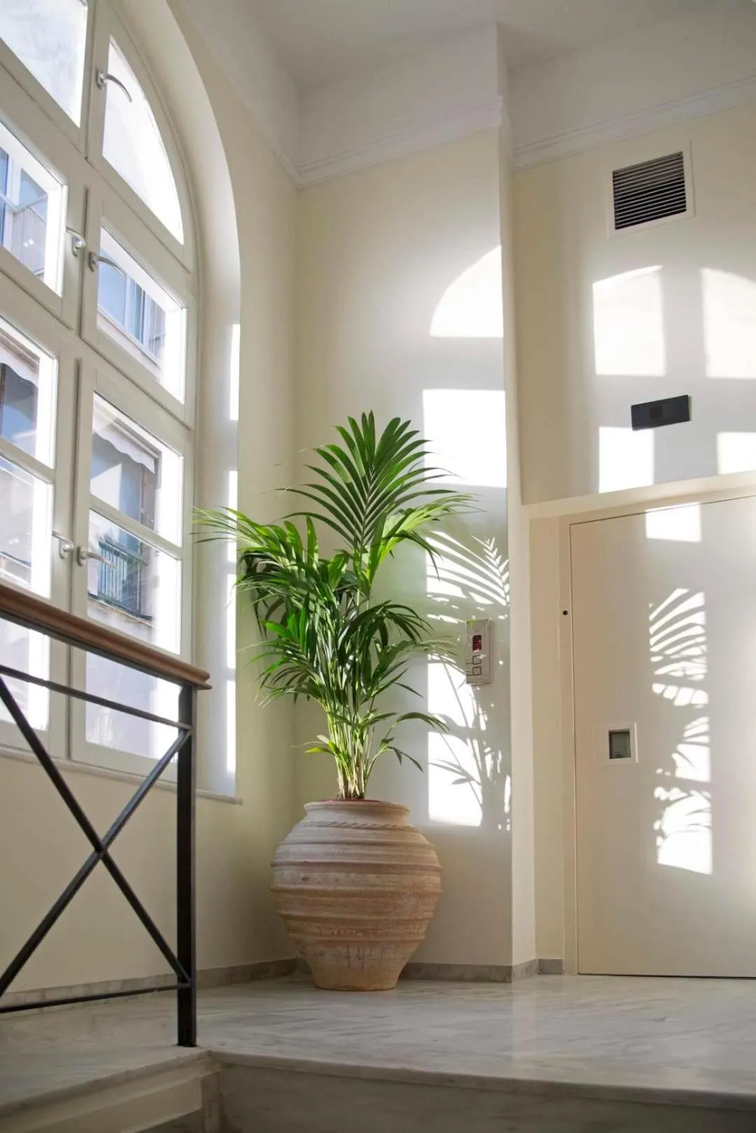 Property building in Four Streets Athens - Luxury Suites Apartments in Athens