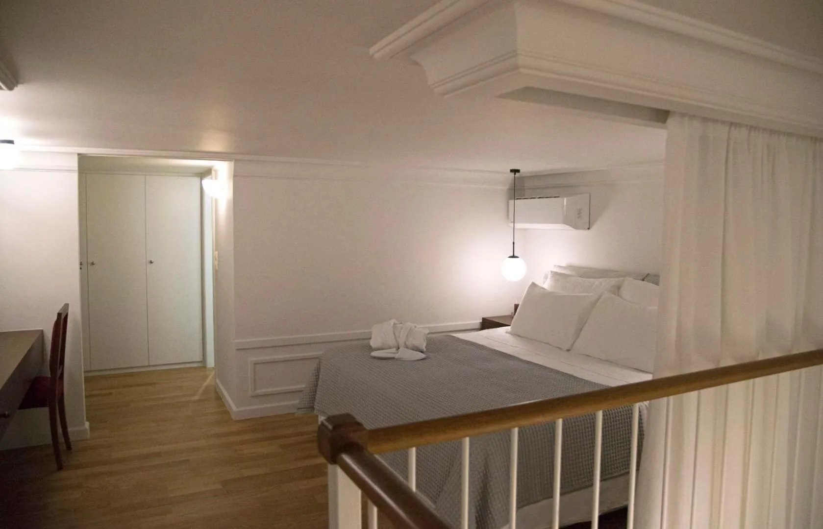 Bed in Four Streets Athens - Luxury Suites Apartments in Athens
