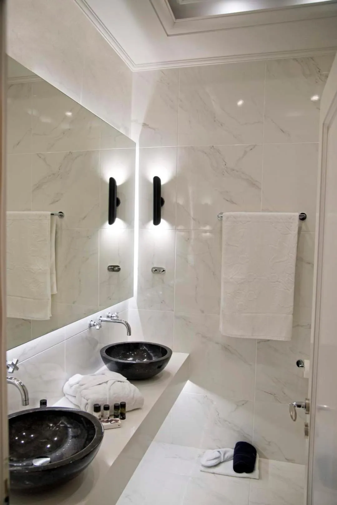 Bathroom in Four Streets Athens - Luxury Suites Apartments in Athens