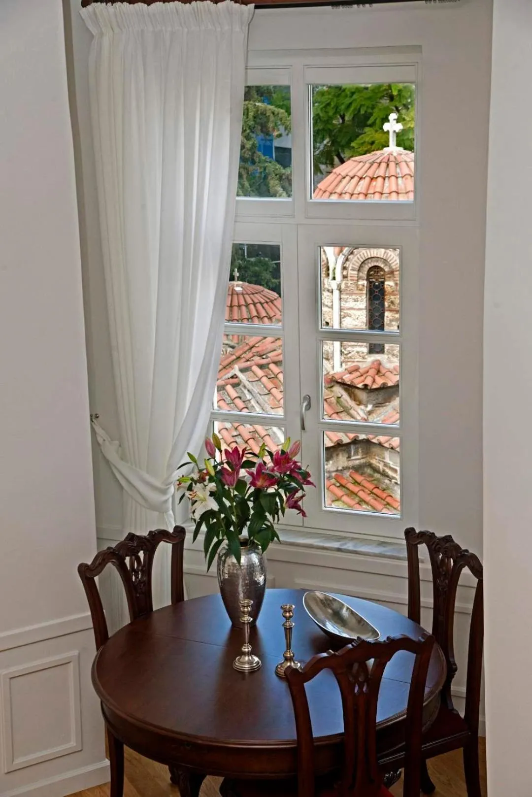Dining area in Four Streets Athens - Luxury Suites Apartments in Athens