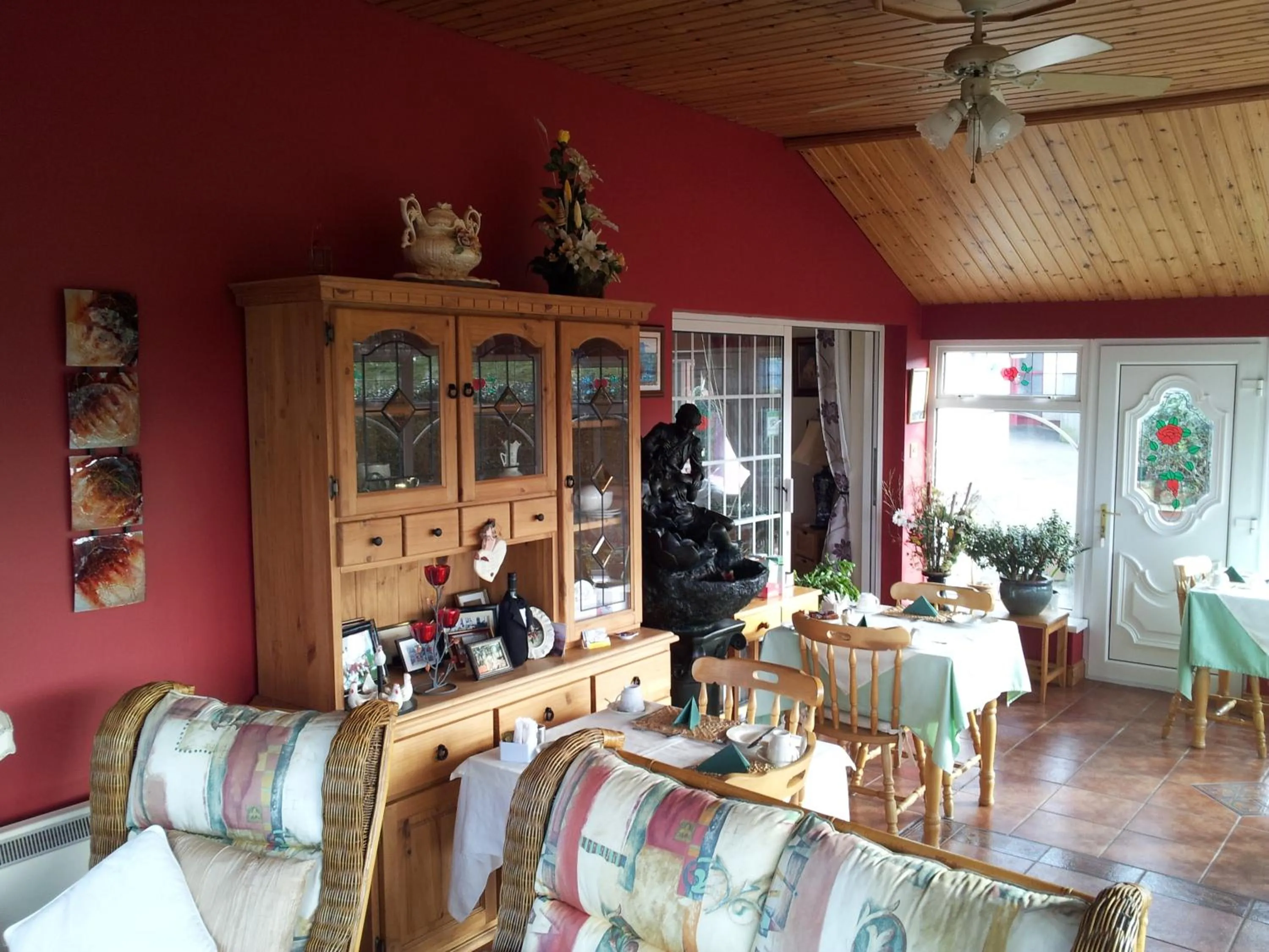 Food in Mount Edward Lodge