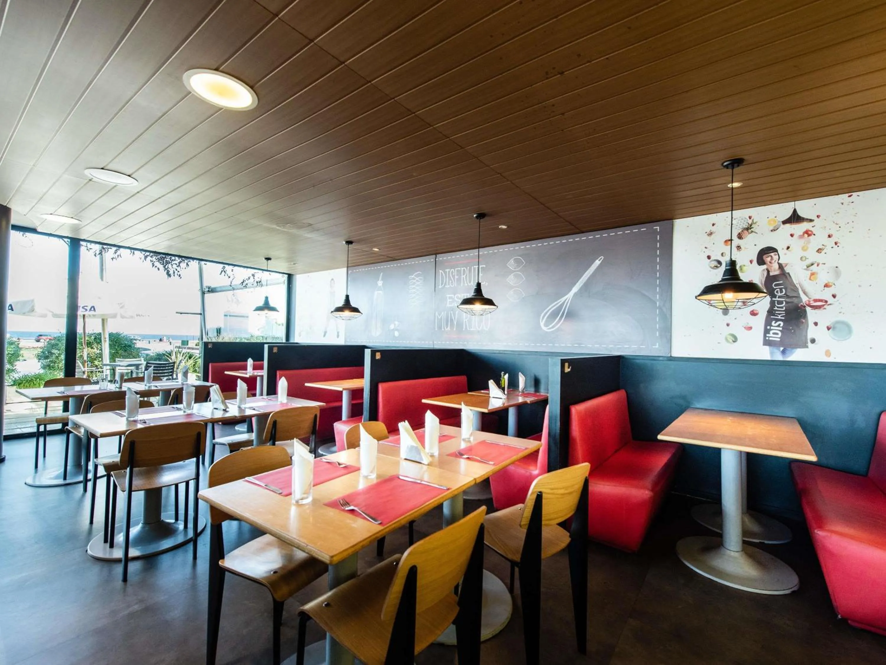 Property building in ibis Montevideo Rambla