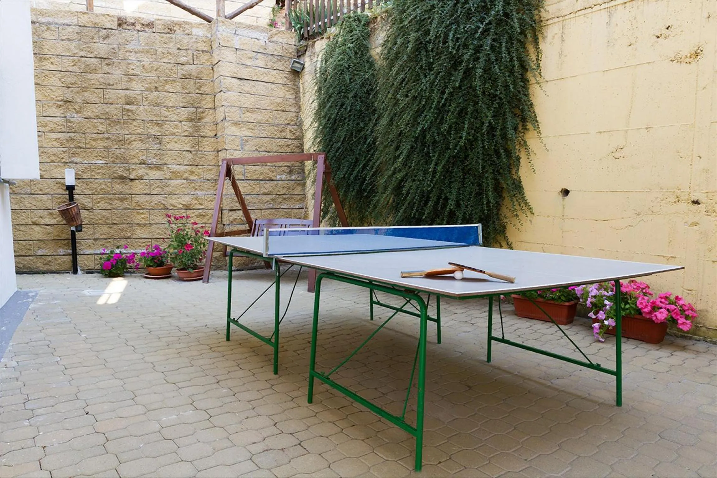 Table tennis in Residence SoleNeveSila B&B