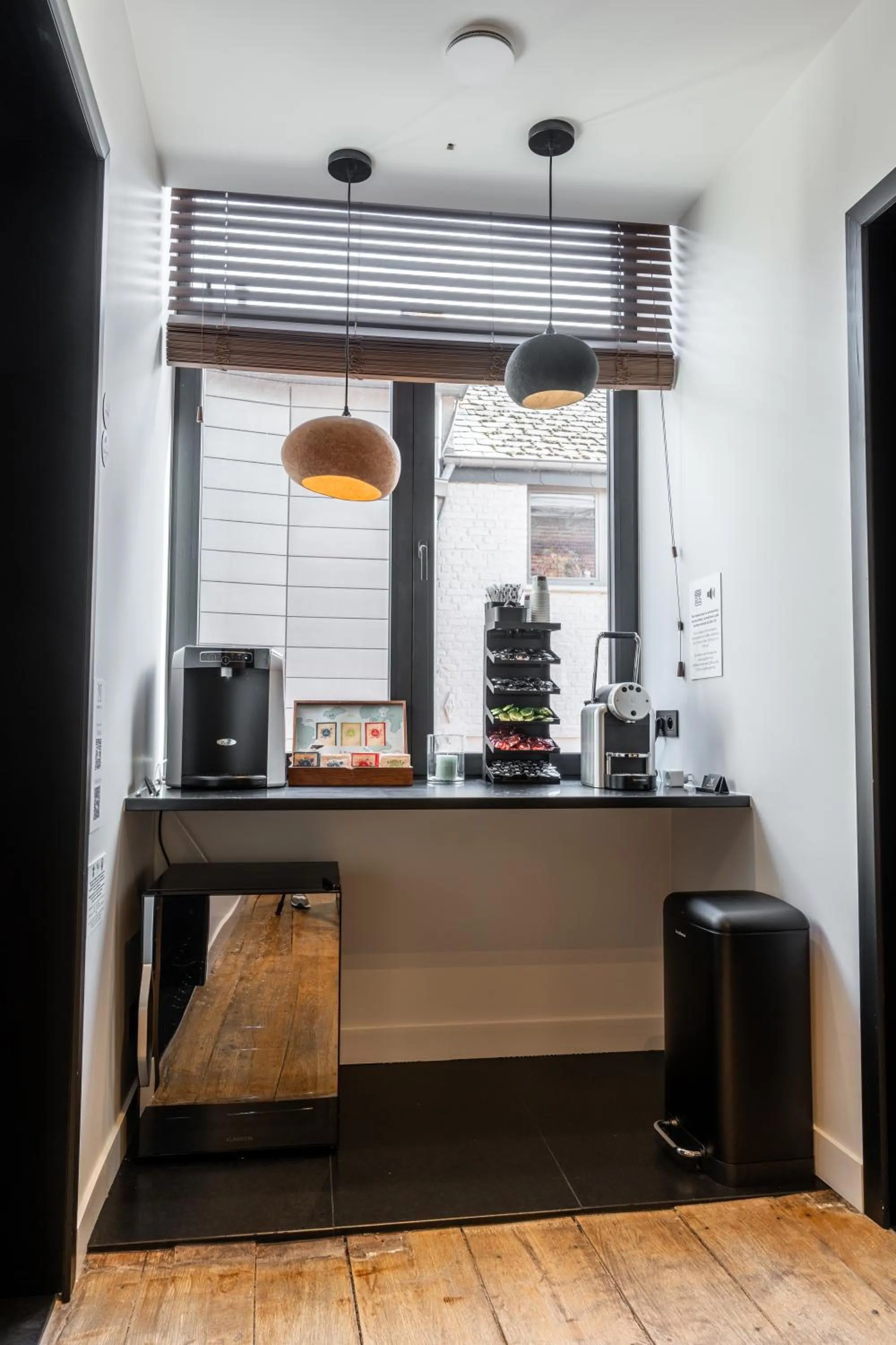 Coffee/tea facilities in Hôtel Le Manoir