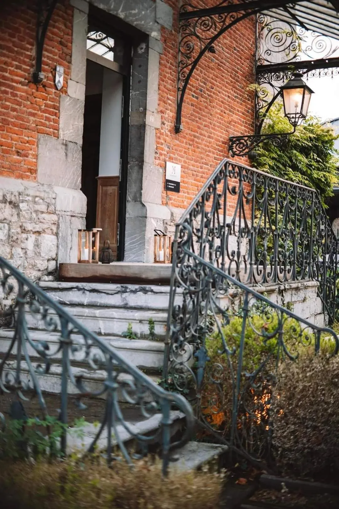 Property building in Hôtel Le Manoir