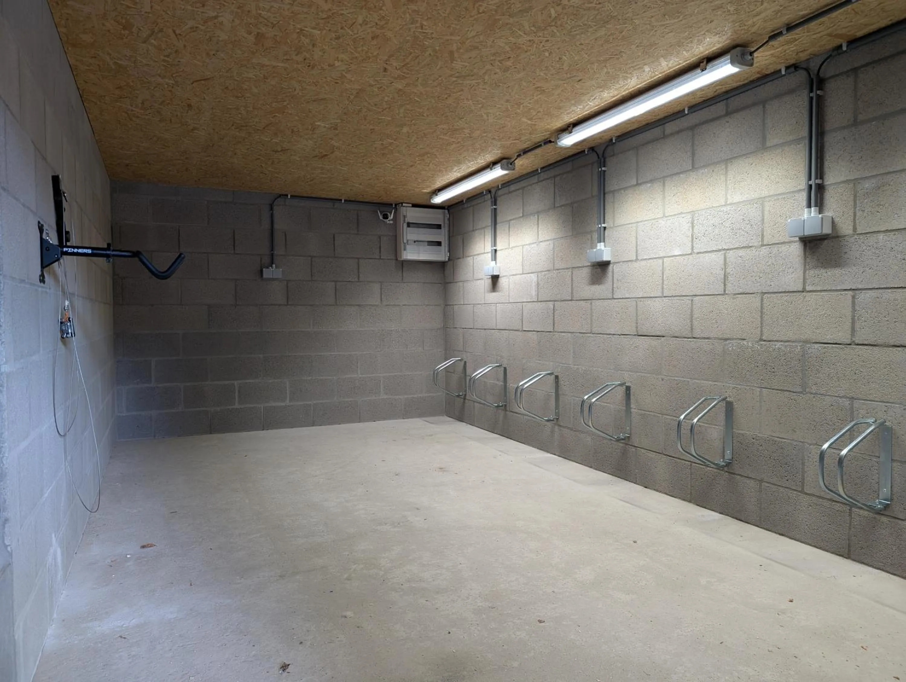 Parking in Hôtel Le Manoir