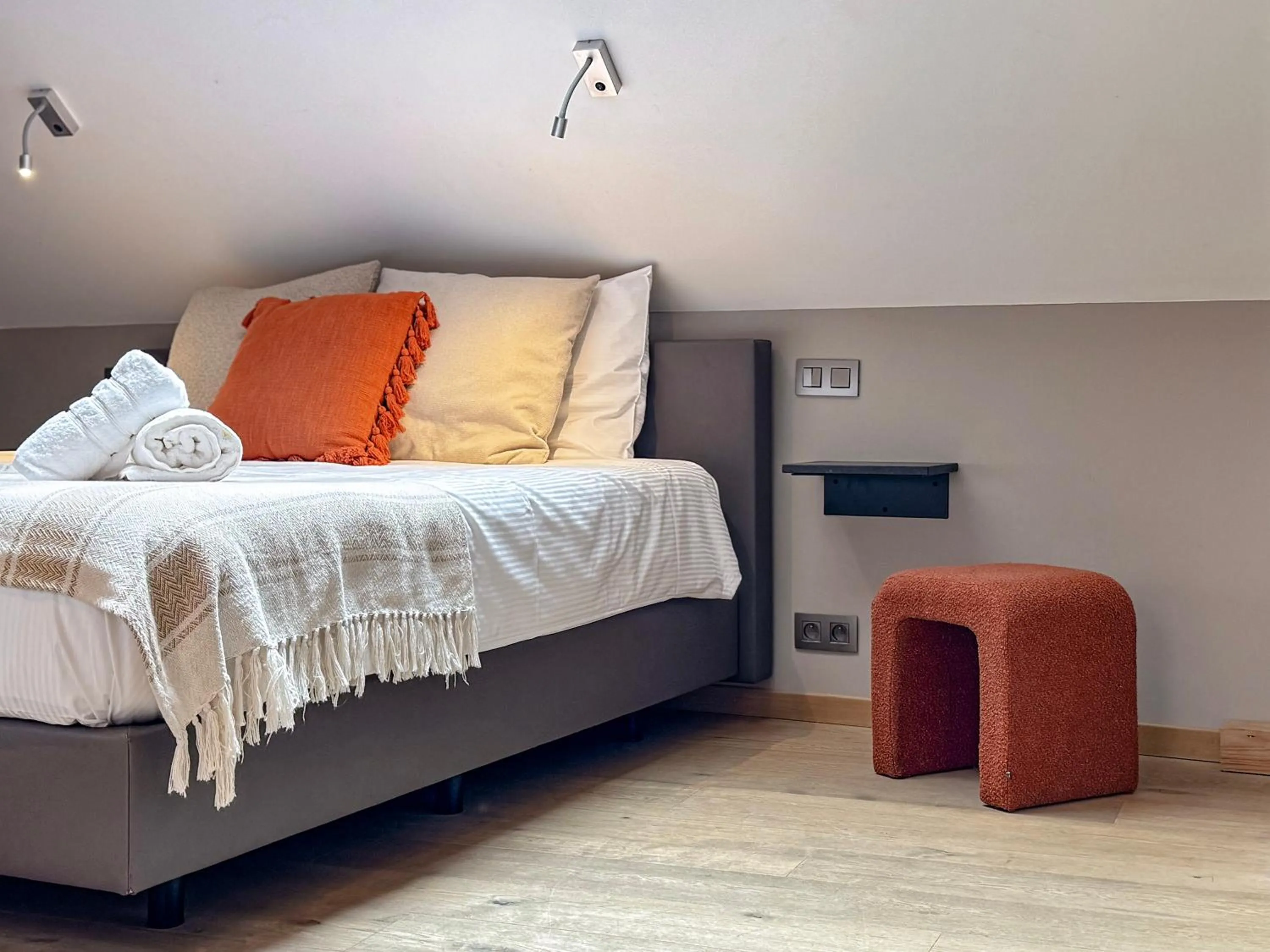 Bed in Hôtel Le Manoir