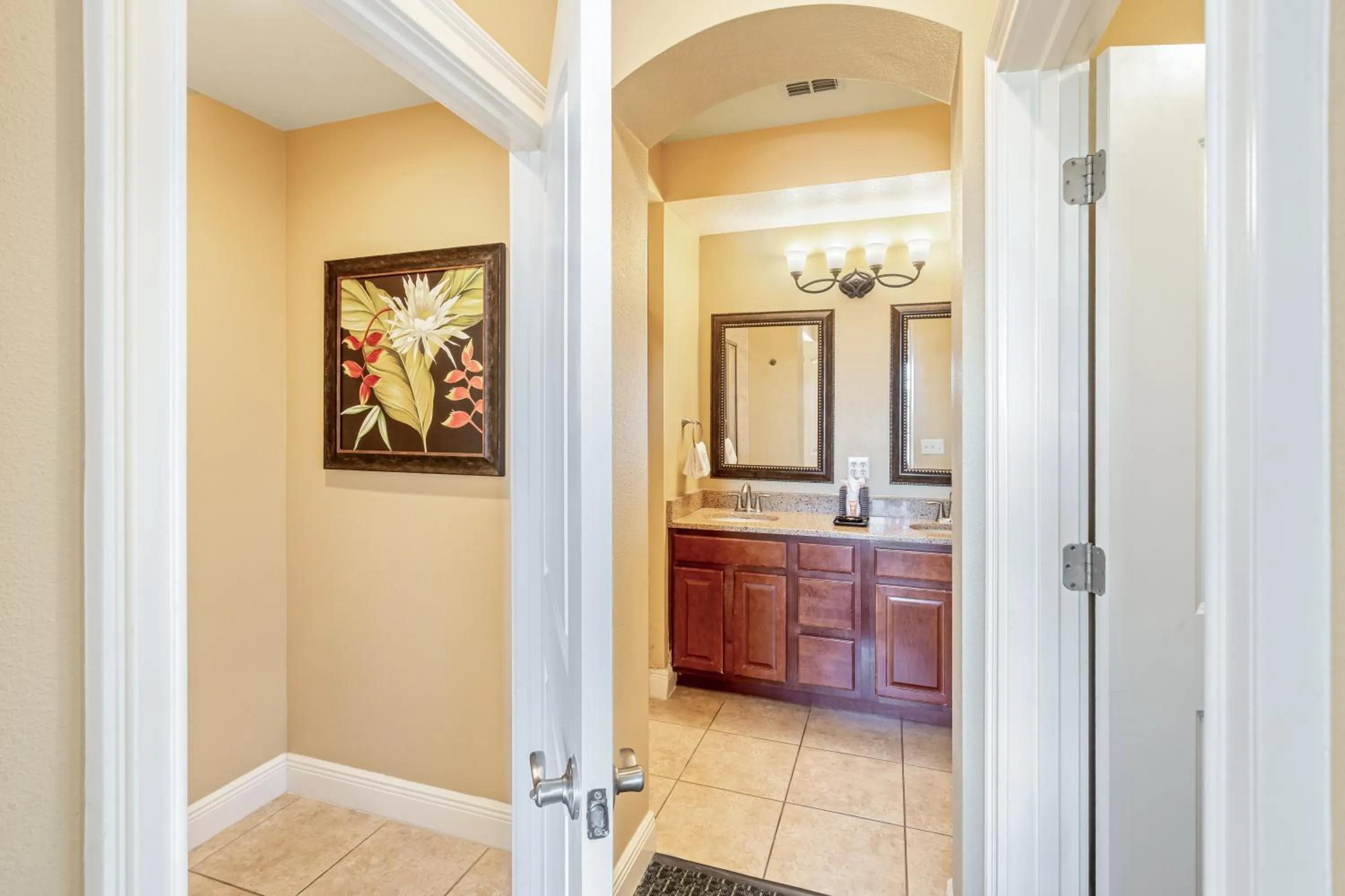 Bathroom in The Berkley, Orlando