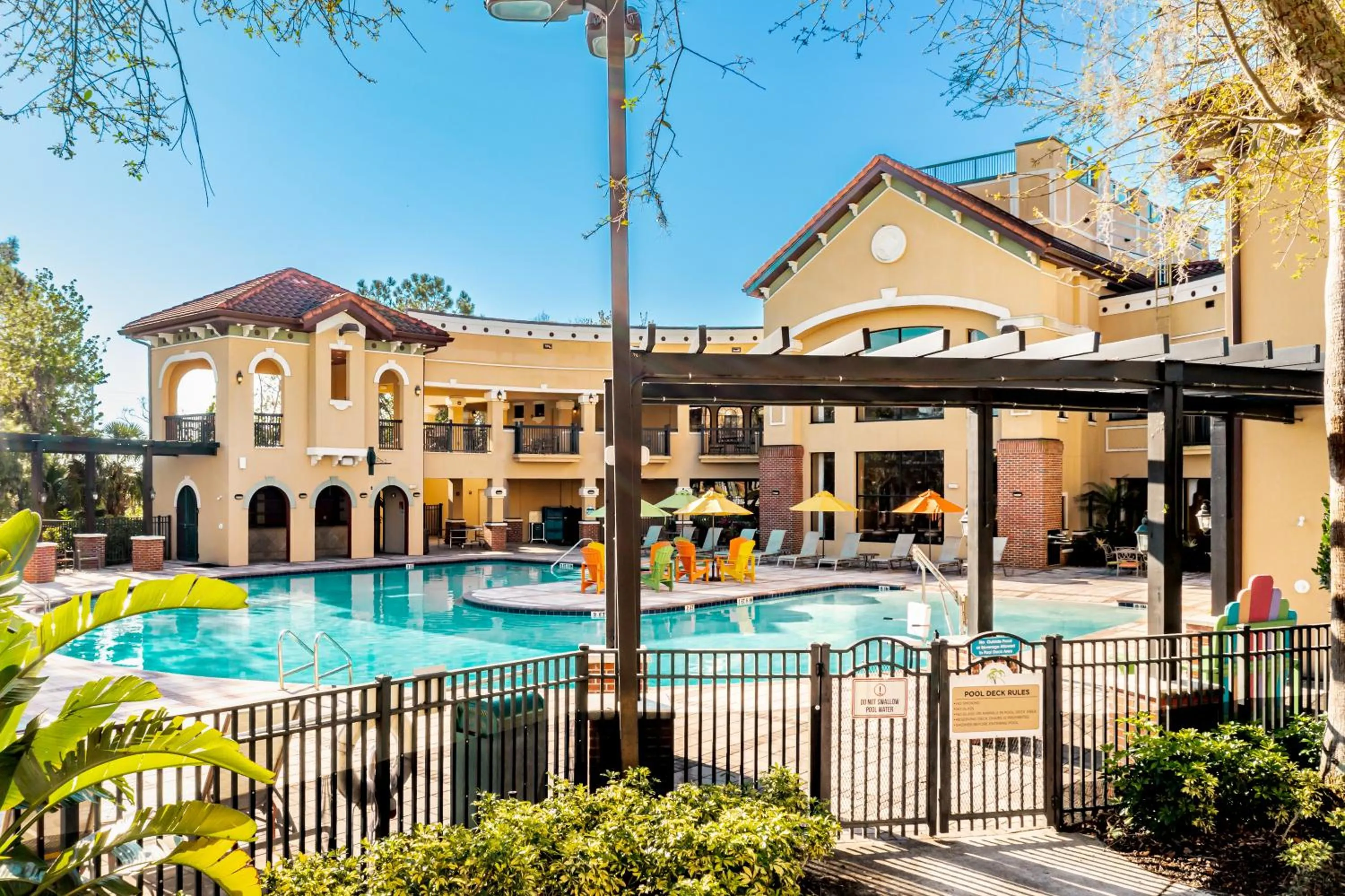 Swimming pool in The Berkley, Orlando