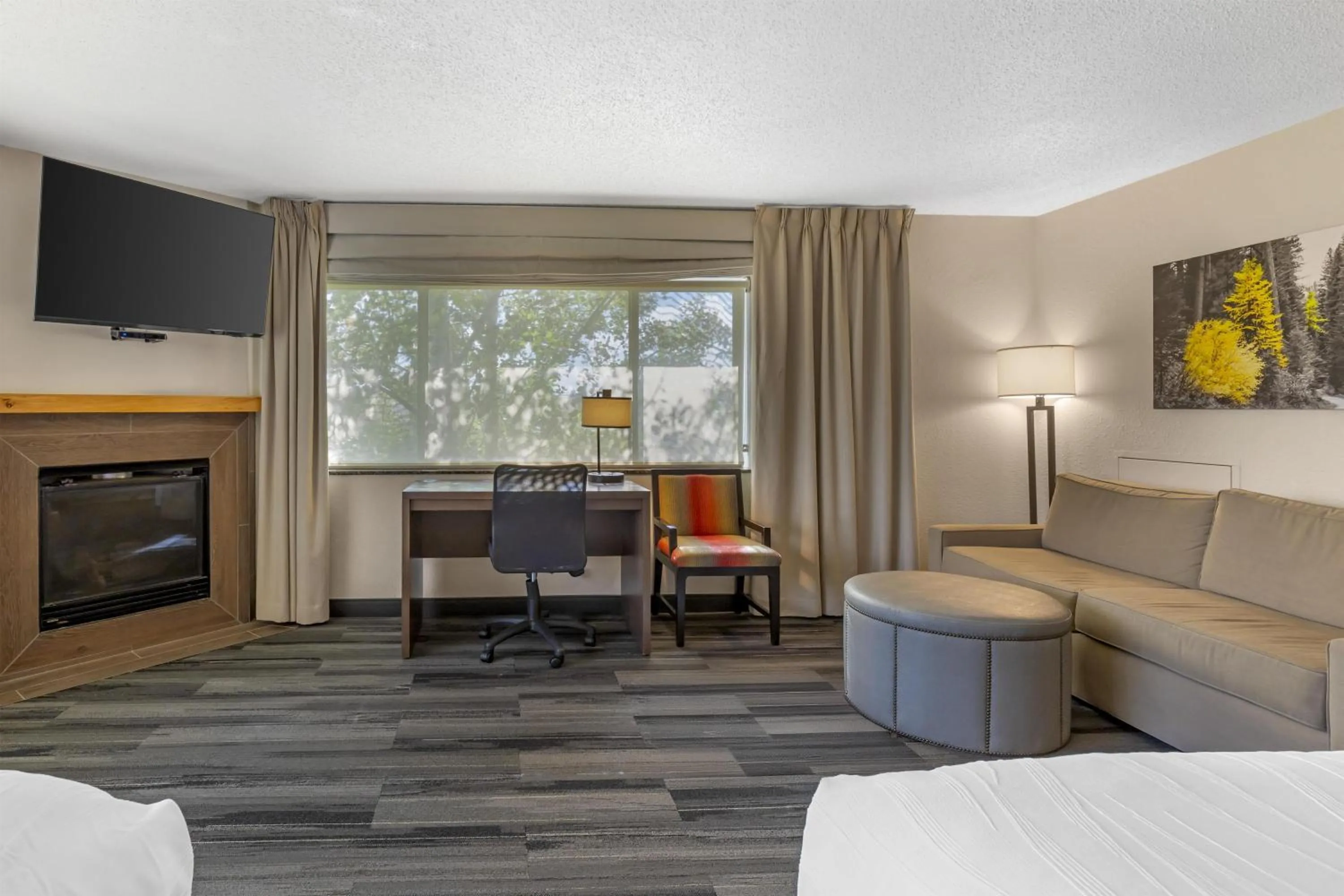 Bedroom, Bed in Best Western Plus McCall Lodge and Suites