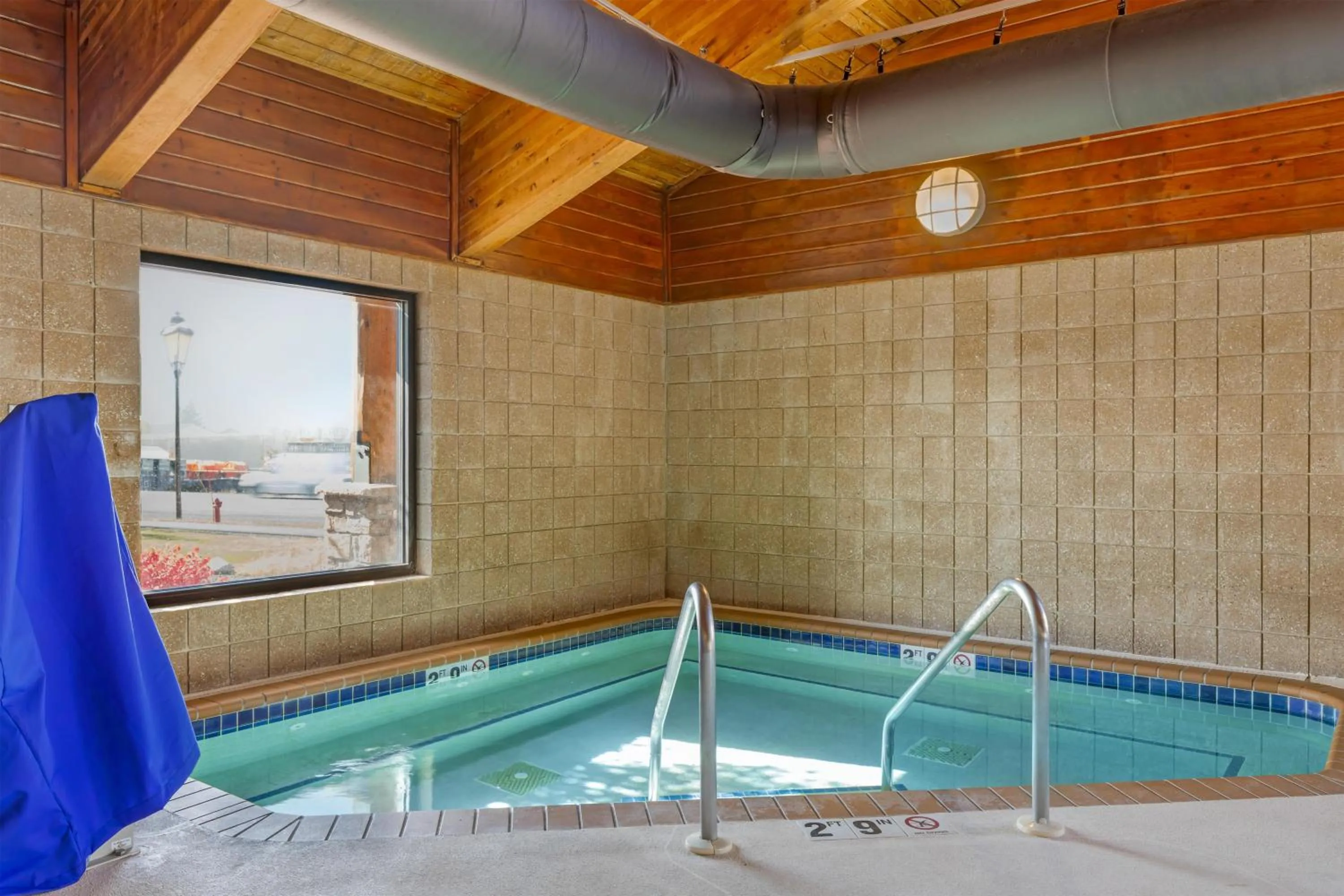 Pool view in Best Western Plus McCall Lodge and Suites