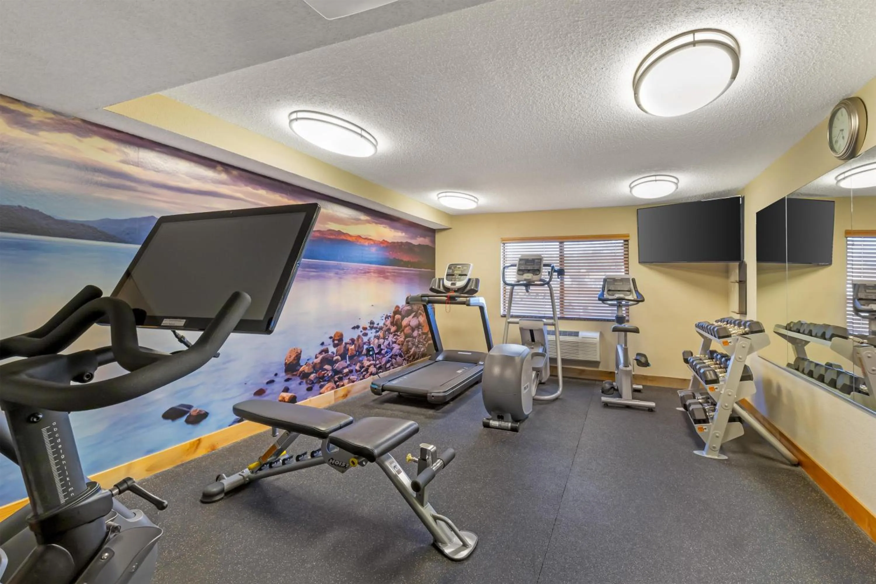 Fitness centre/facilities in Best Western Plus McCall Lodge and Suites
