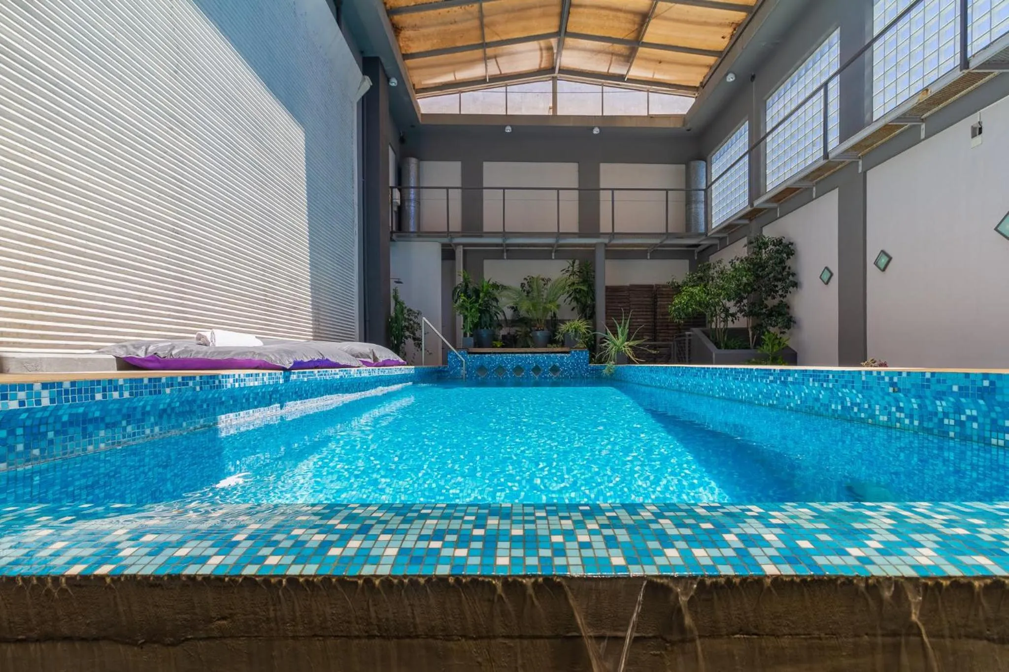 Swimming pool in Prodeo Hotel + Lounge