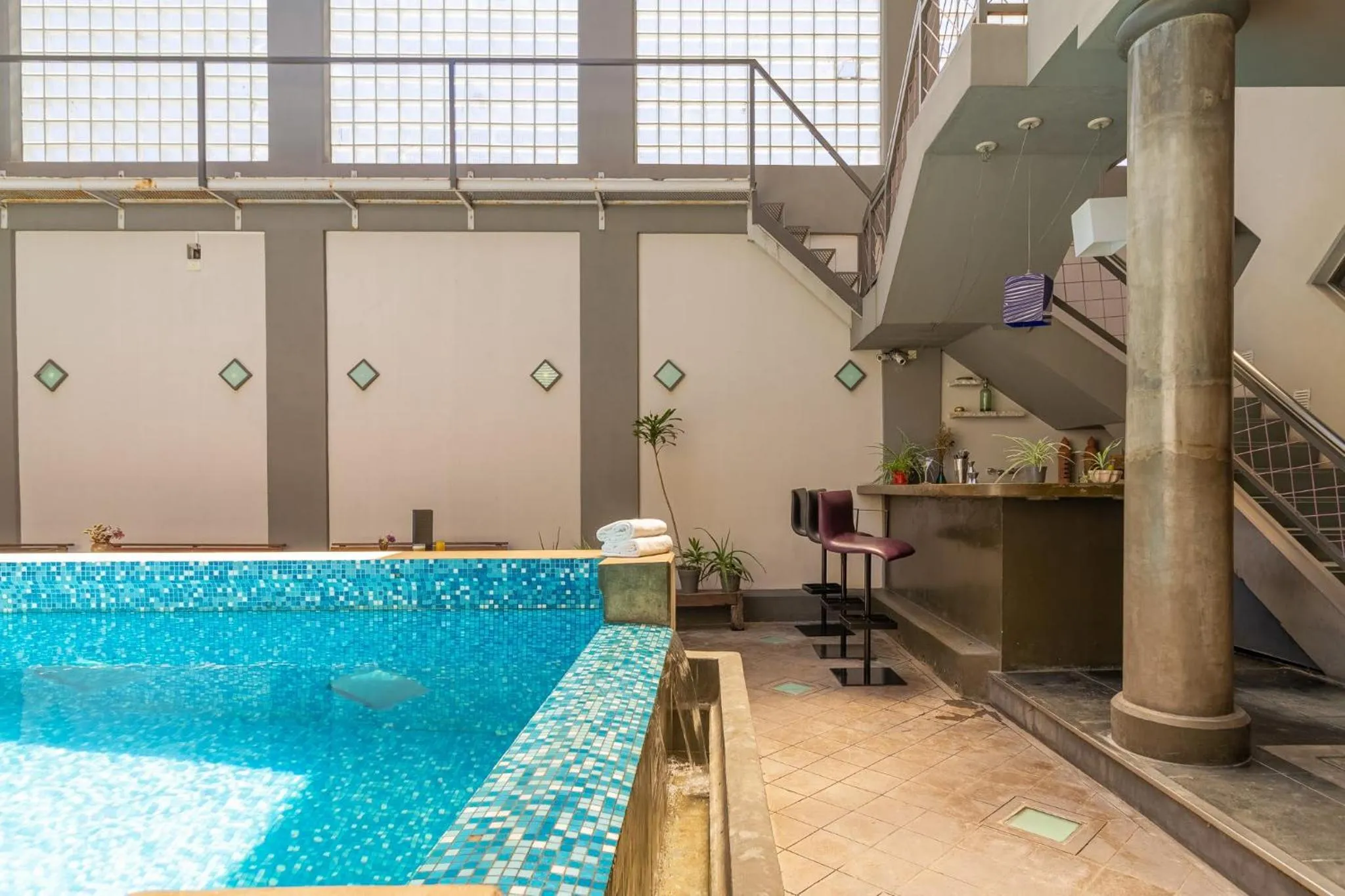 Swimming pool in Prodeo Hotel + Lounge