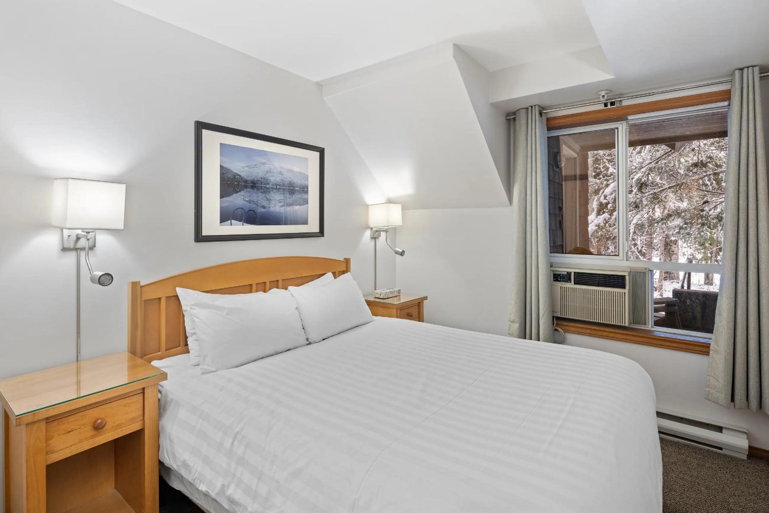 Bedroom, Bed in Glaciers Reach by Allseason Vacation Rentals