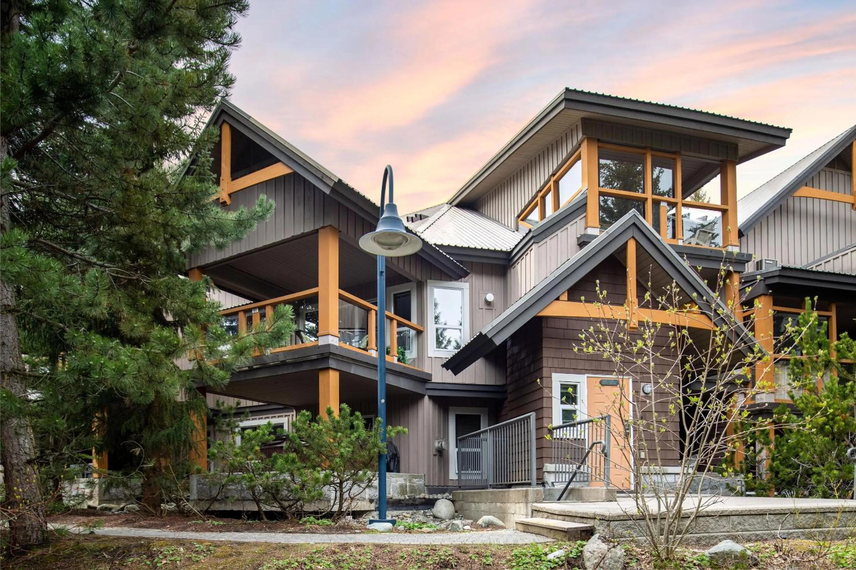 Property building in Glaciers Reach by Allseason Vacation Rentals