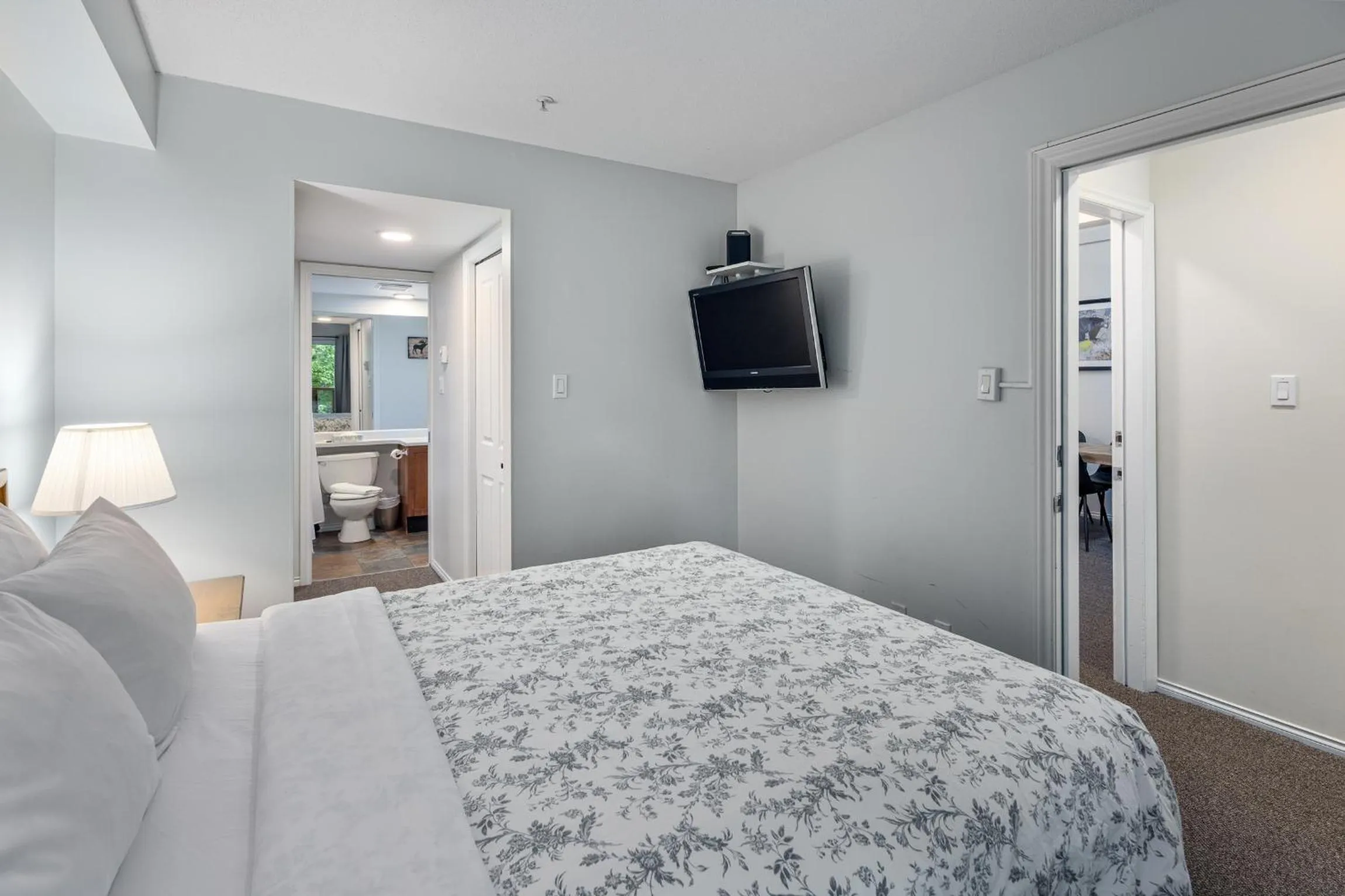 Bedroom, Bed in Glaciers Reach by Allseason Vacation Rentals