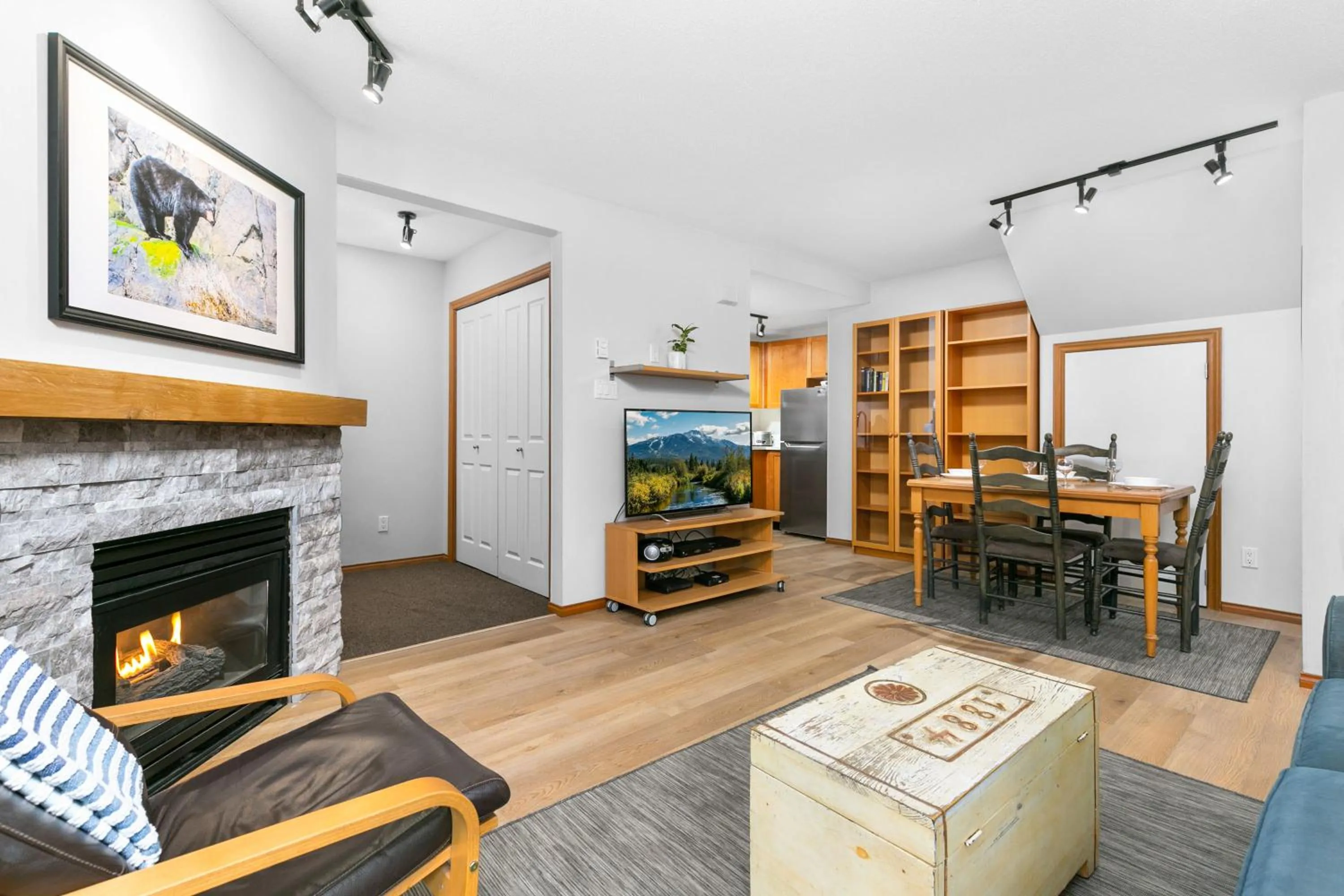 Living room in Glaciers Reach by Allseason Vacation Rentals