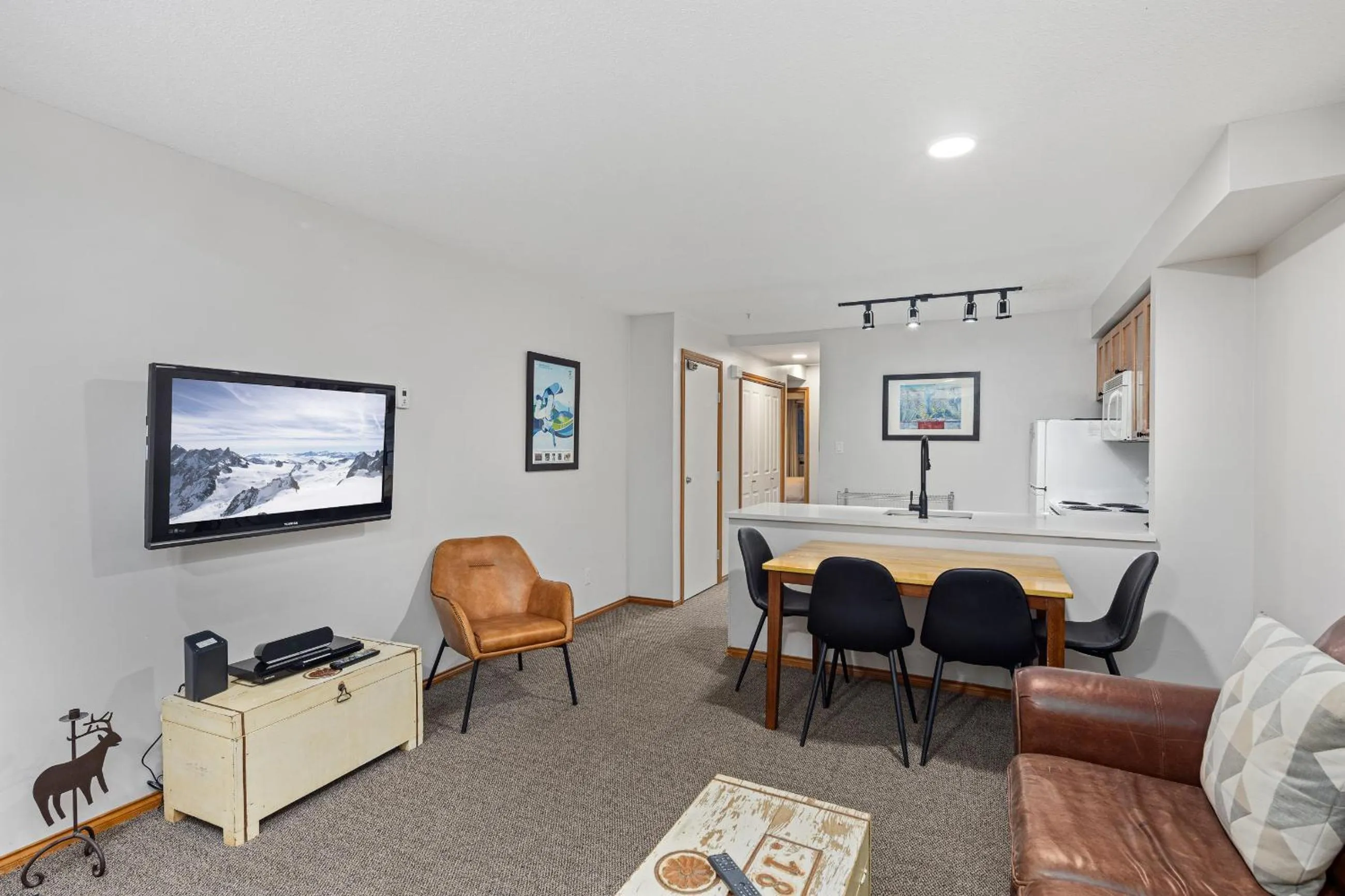 Living room in Glaciers Reach by Allseason Vacation Rentals