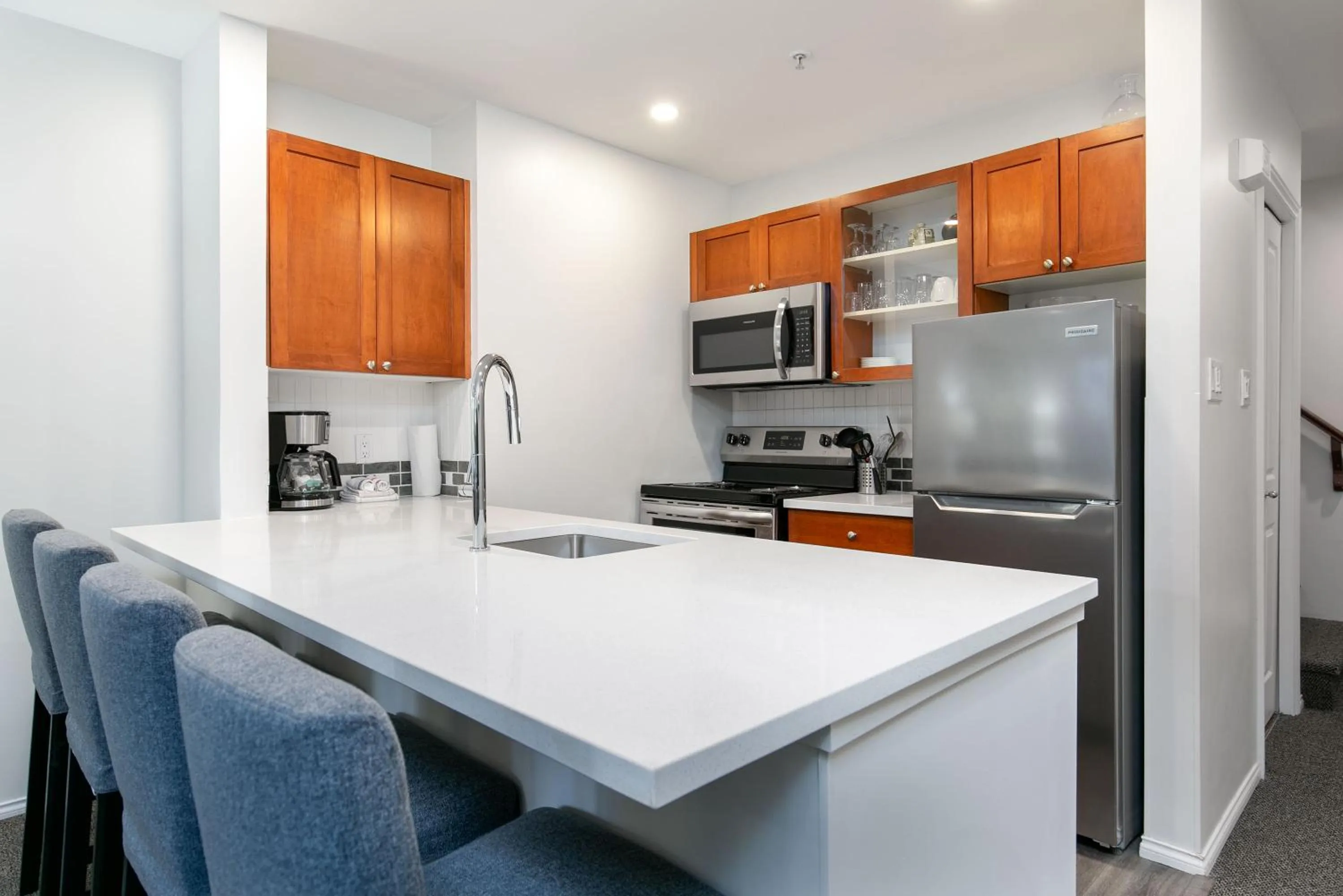 Kitchen or kitchenette in Glaciers Reach by Allseason Vacation Rentals