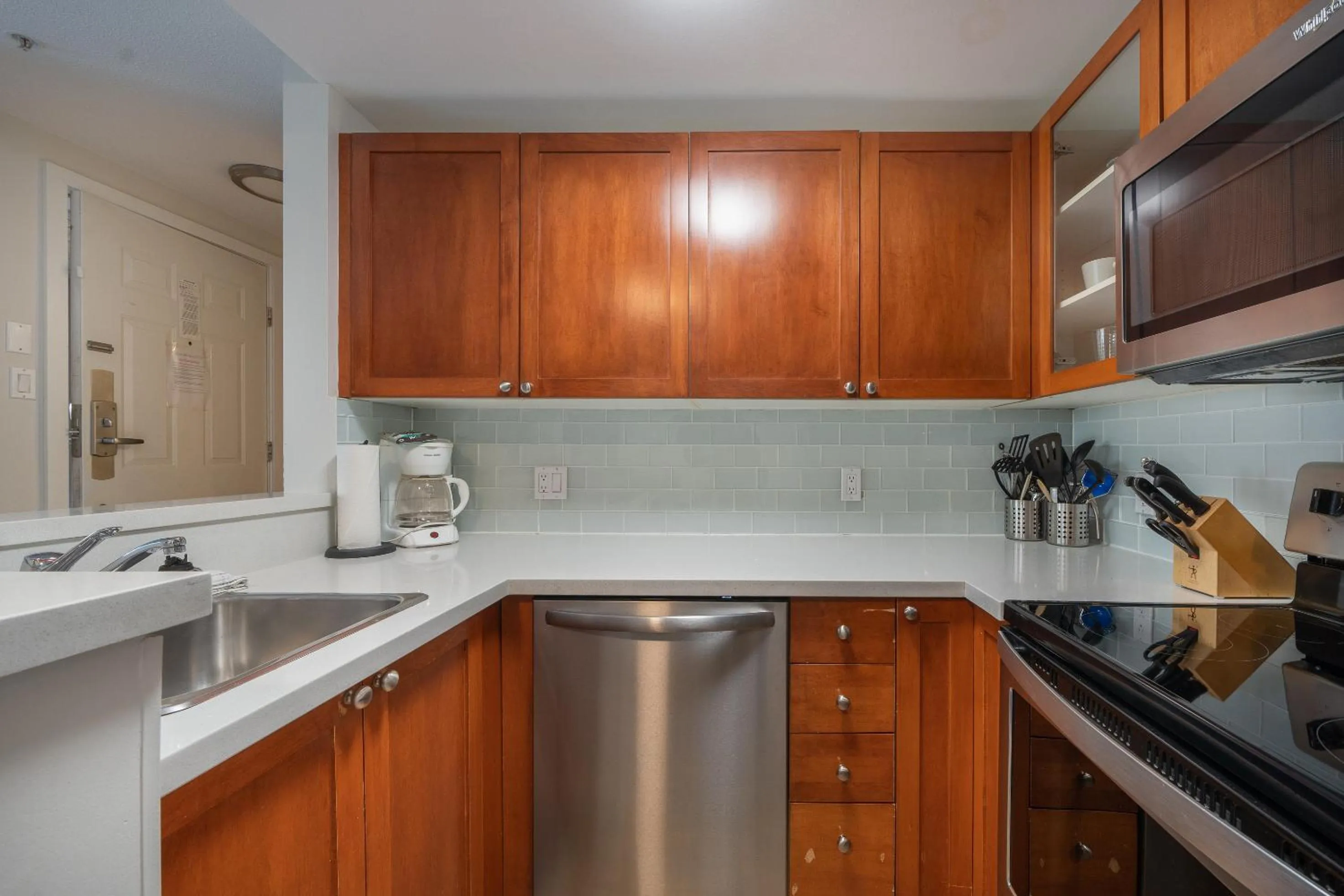 Kitchen or kitchenette in Glaciers Reach by Allseason Vacation Rentals