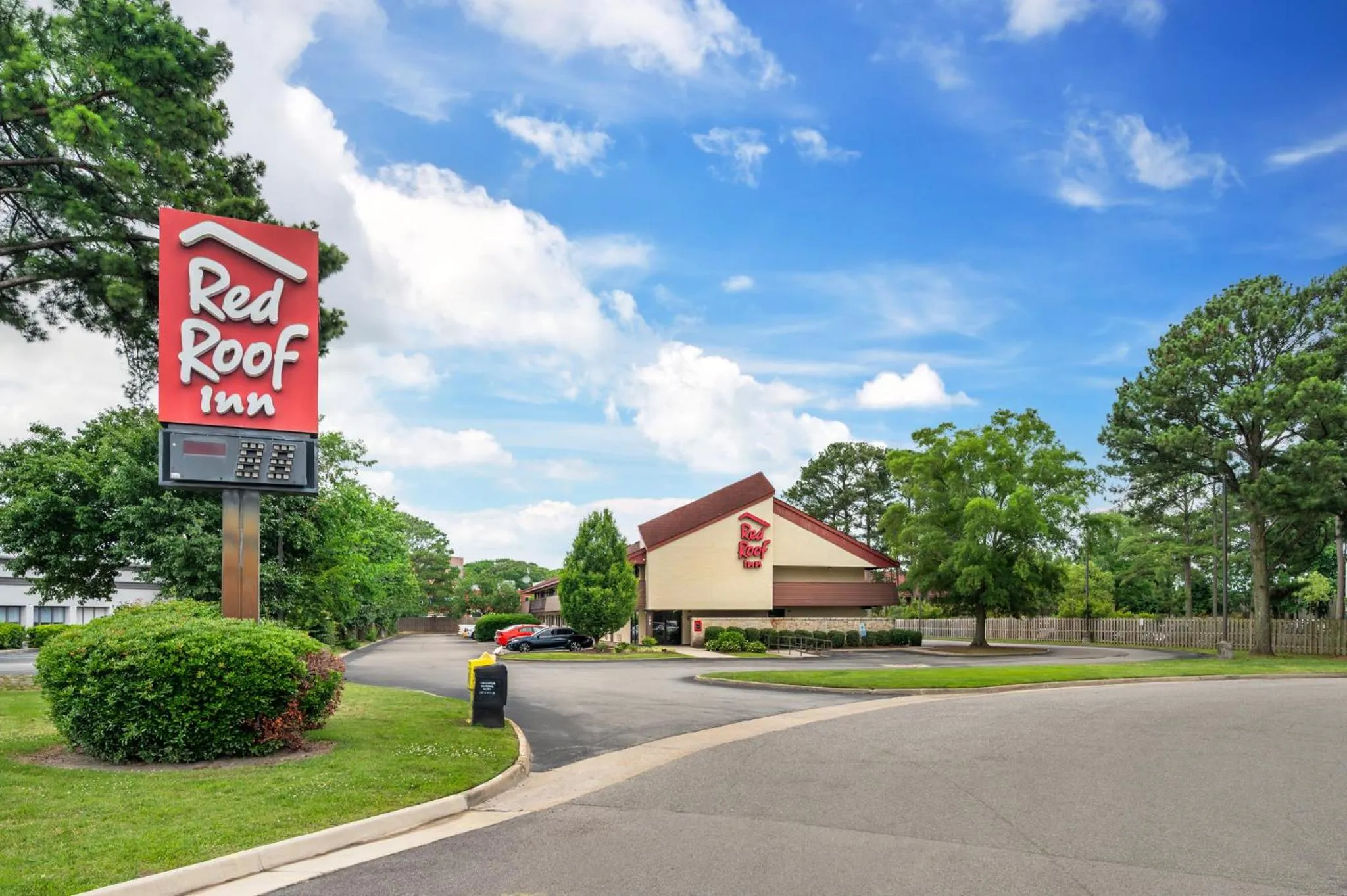 Property building in Red Roof Inn Virginia Beach