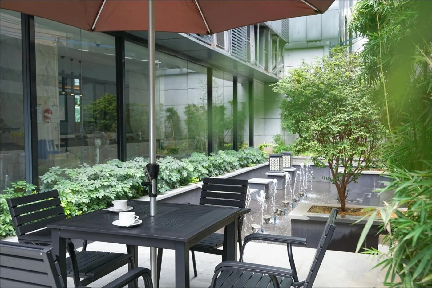 Garden in Paco Hotel Guangzhou Baiyun Airport Liantang Metro