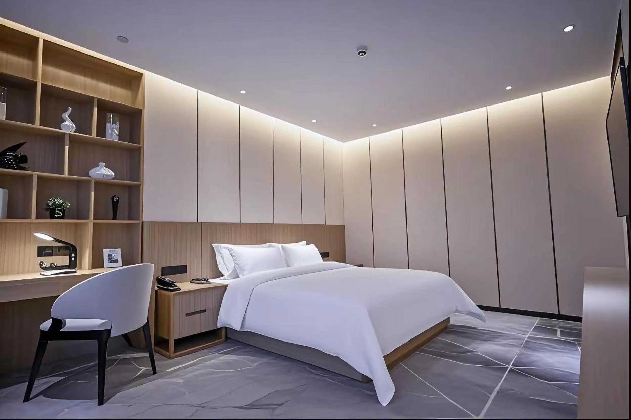 Photo of the whole room, Bed in Paco Hotel Guangzhou Baiyun Airport Liantang Metro