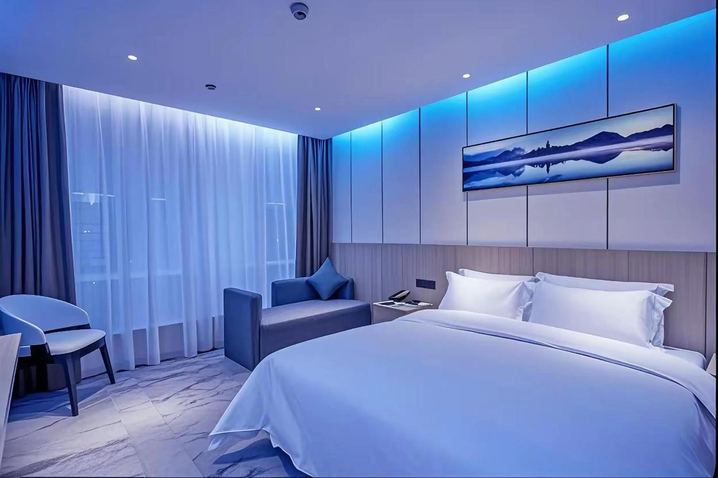 Photo of the whole room, Bed in Paco Hotel Guangzhou Baiyun Airport Liantang Metro