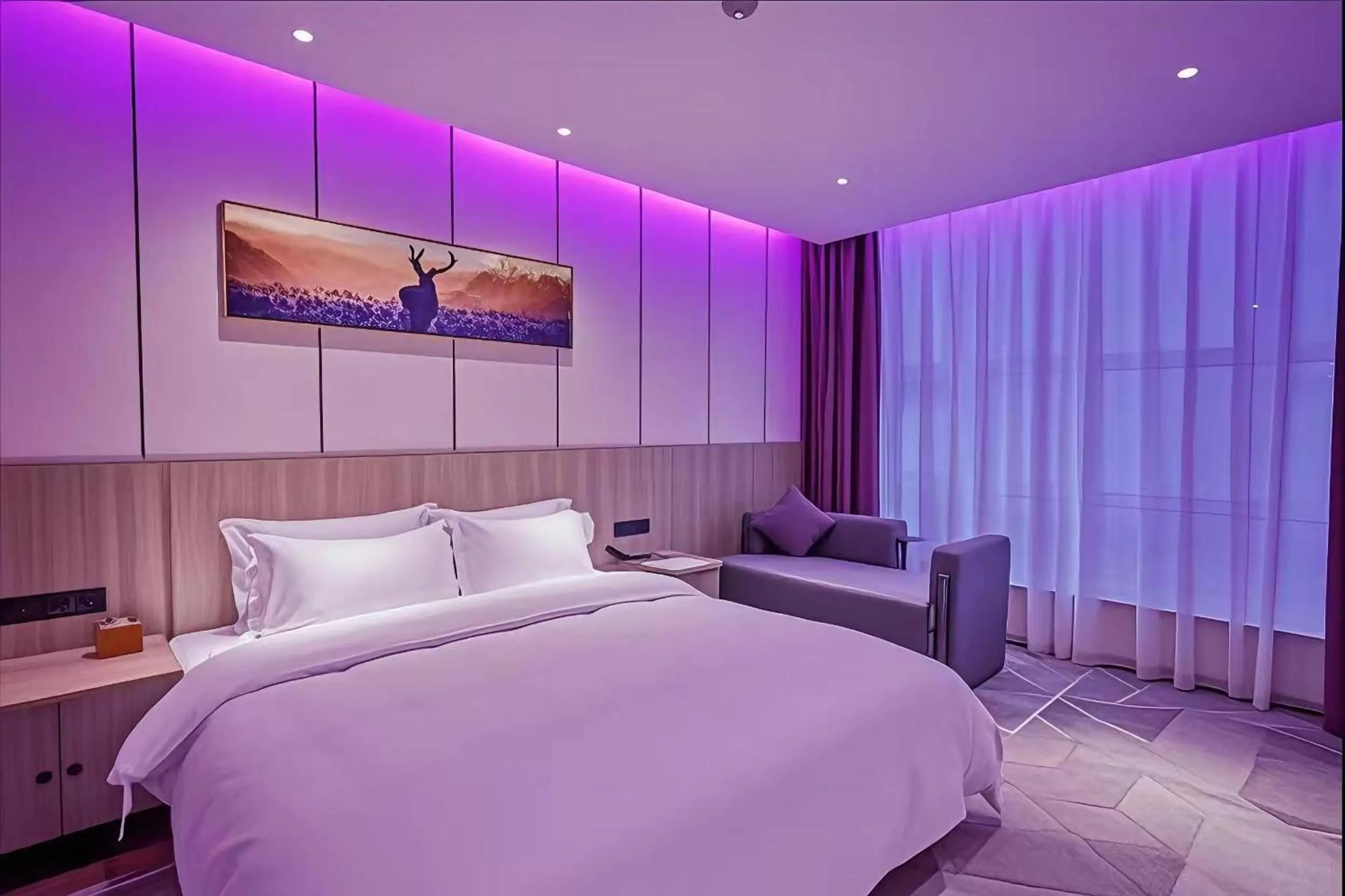 Photo of the whole room, Bed in Paco Hotel Guangzhou Baiyun Airport Liantang Metro